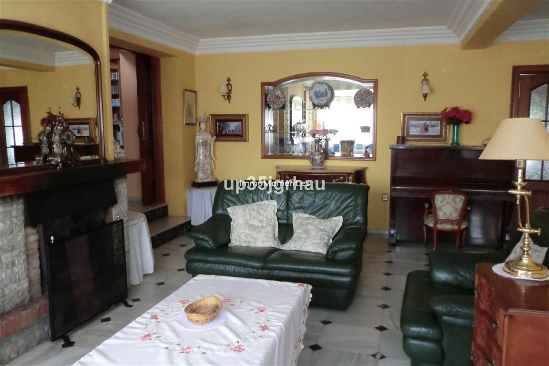Resale - Detached villa - Estepona - Estepona Centro
