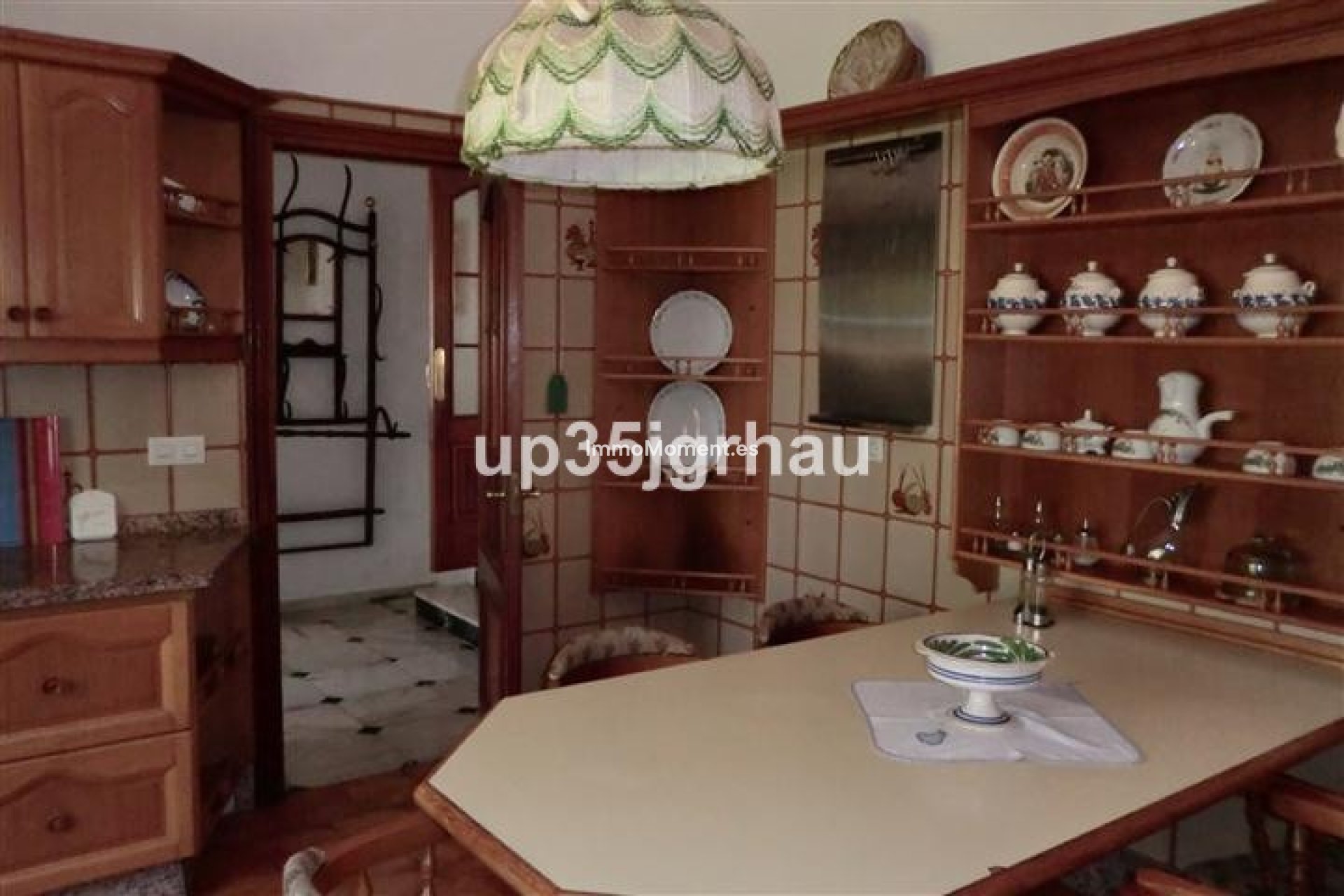 Resale - Detached villa - Estepona - Estepona Centro