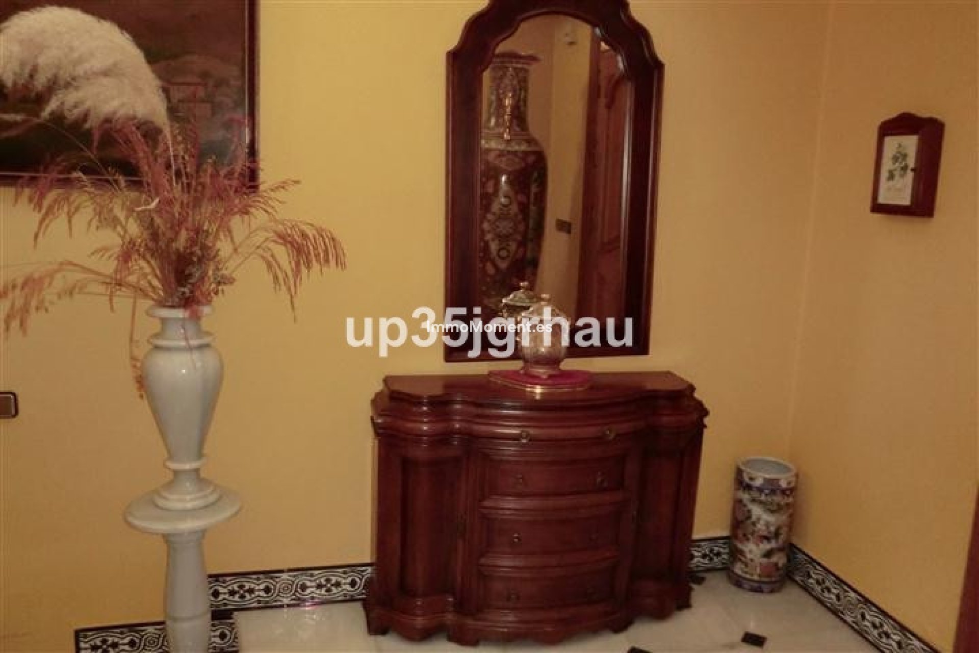 Resale - Detached villa - Estepona - Estepona Centro