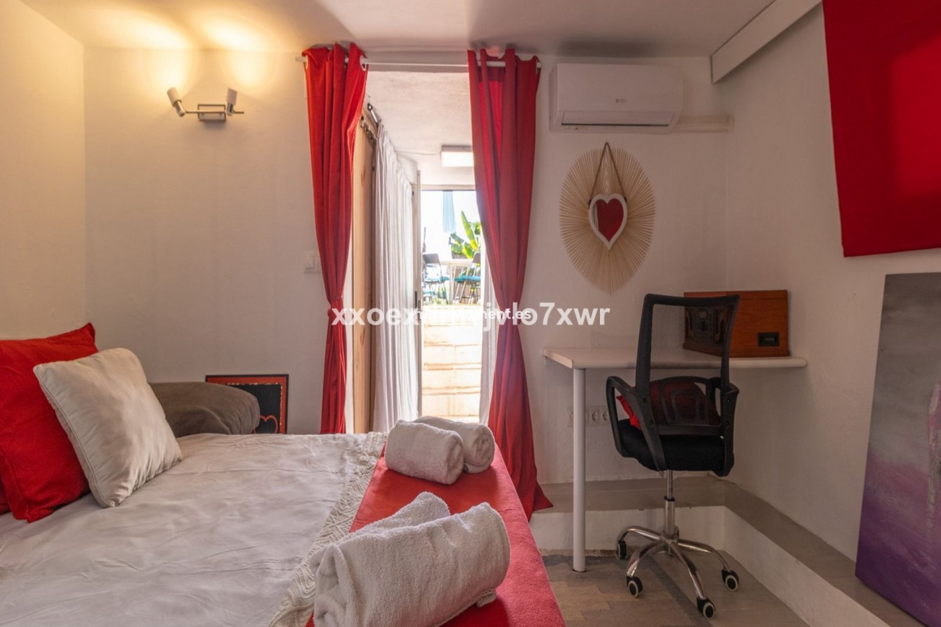 Resale - Detached villa - Estepona - Estepona Centro