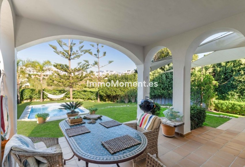 Resale - Detached villa - Estepona - Estepona Centro