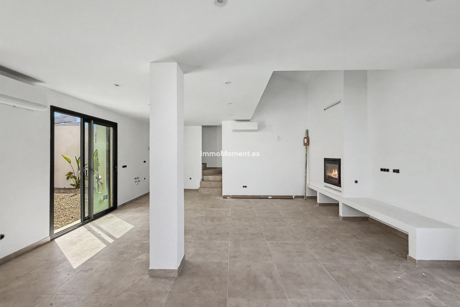 Resale - Detached villa - Estepona - Estepona Centro