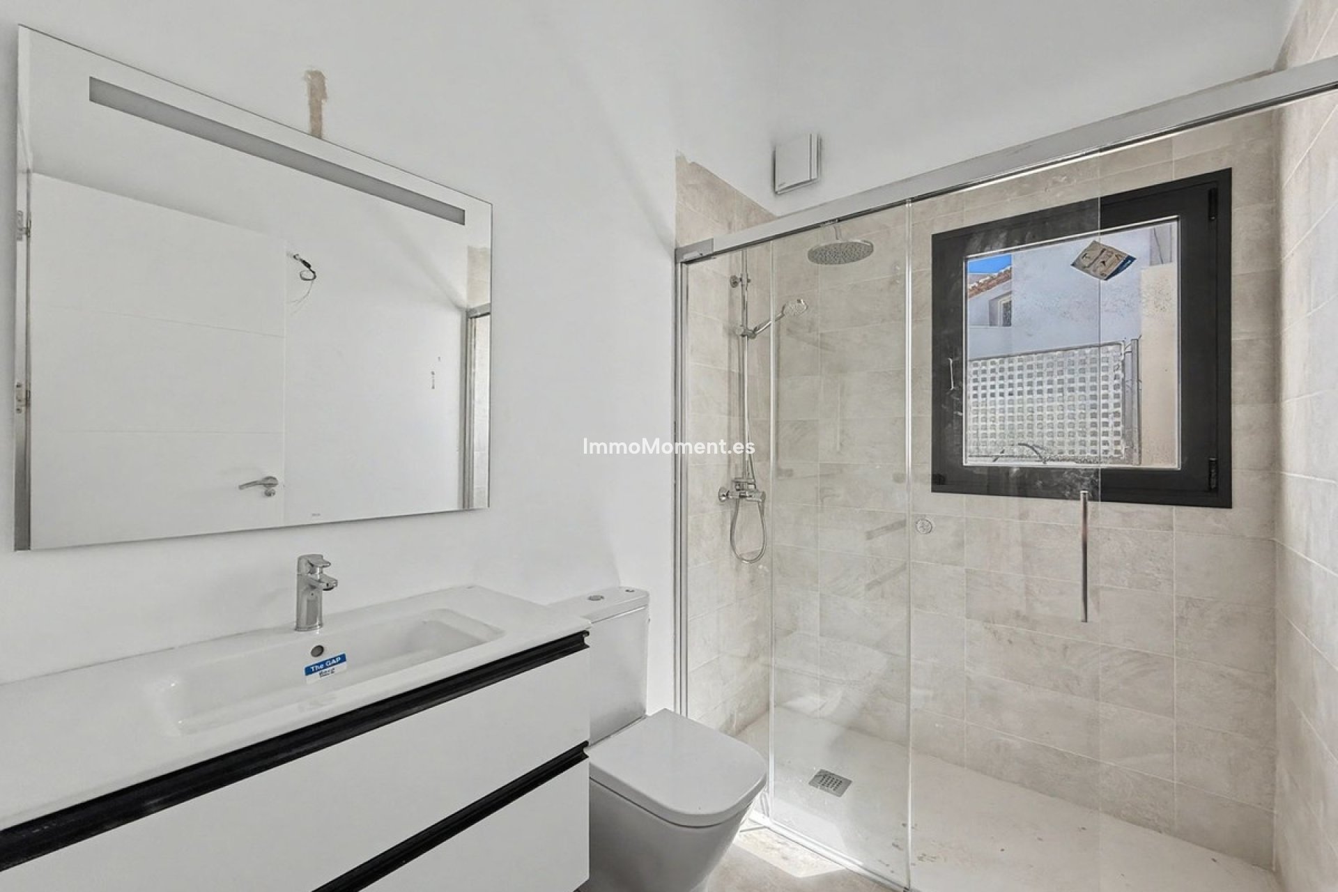 Resale - Detached villa - Estepona - Estepona Centro