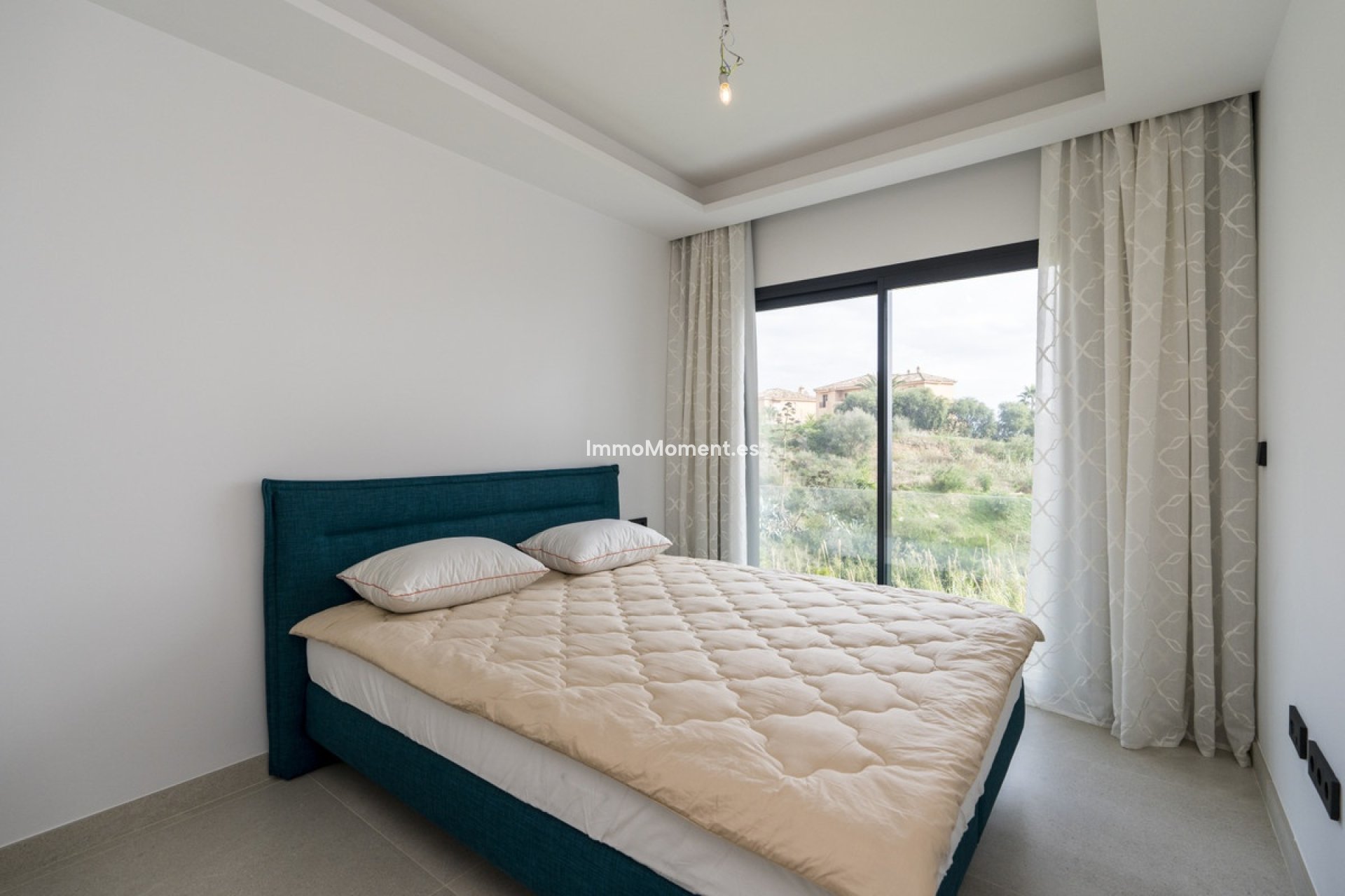 Resale - Detached villa - Estepona - Estepona Centro