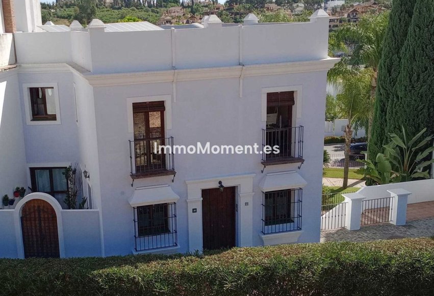 Resale - Detached villa - Estepona - Estepona Centro
