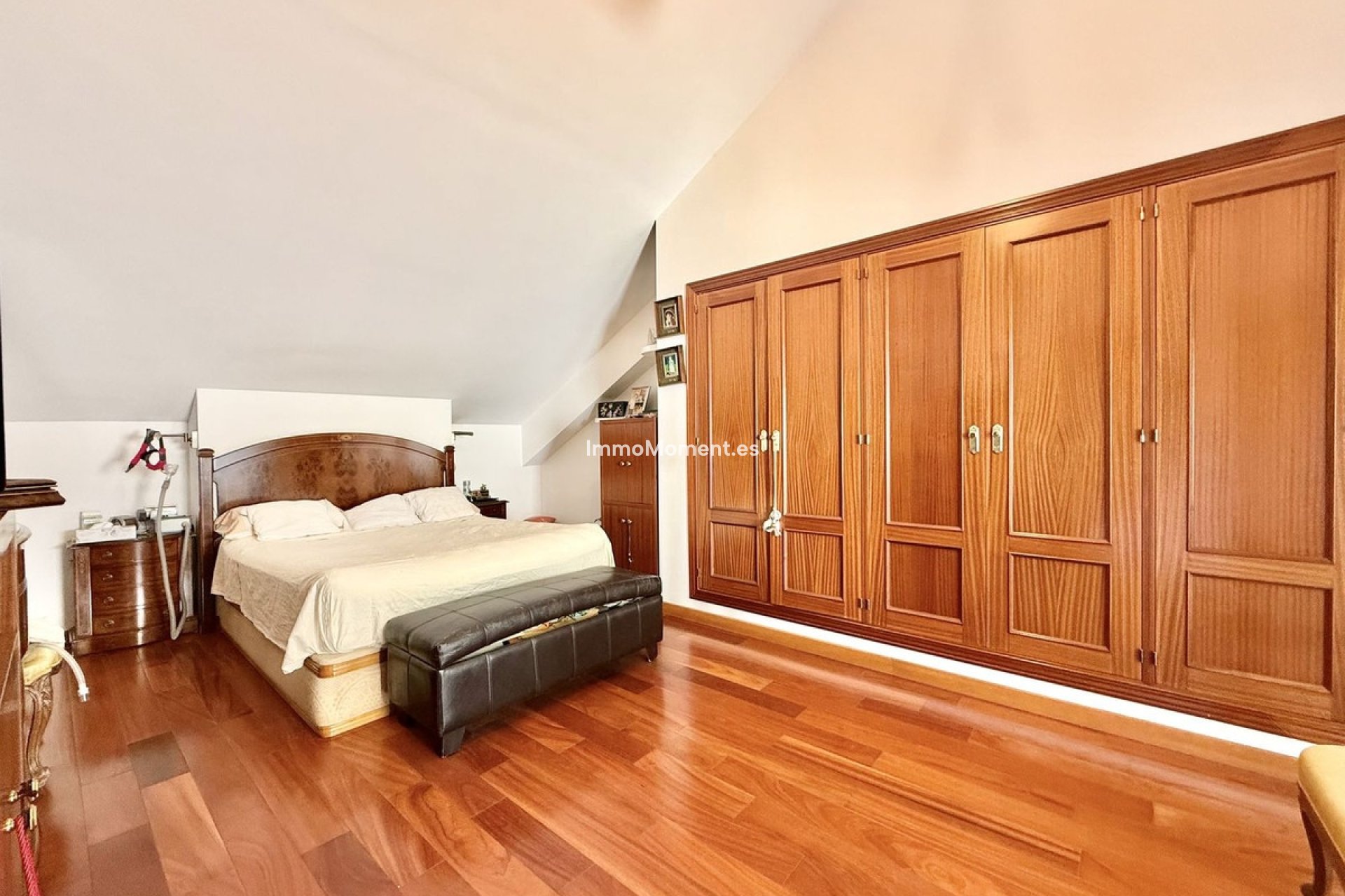Resale - Detached villa - Estepona - Estepona Centro