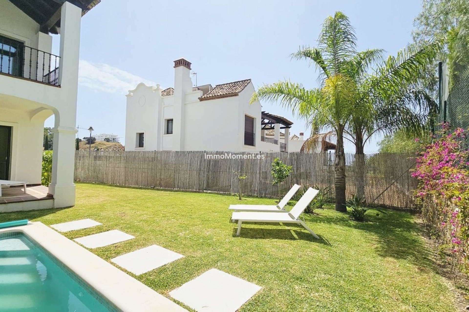 Resale - Detached villa - Estepona - Estepona Centro