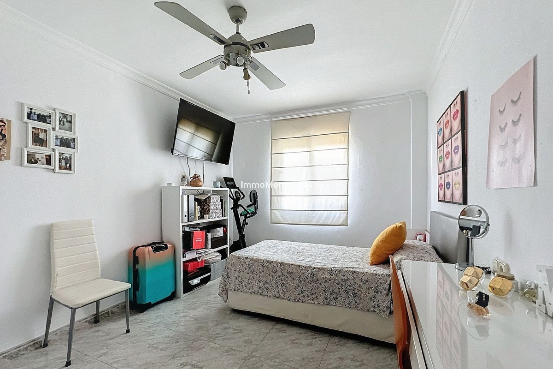 Resale - Detached villa - Estepona - Estepona Centro