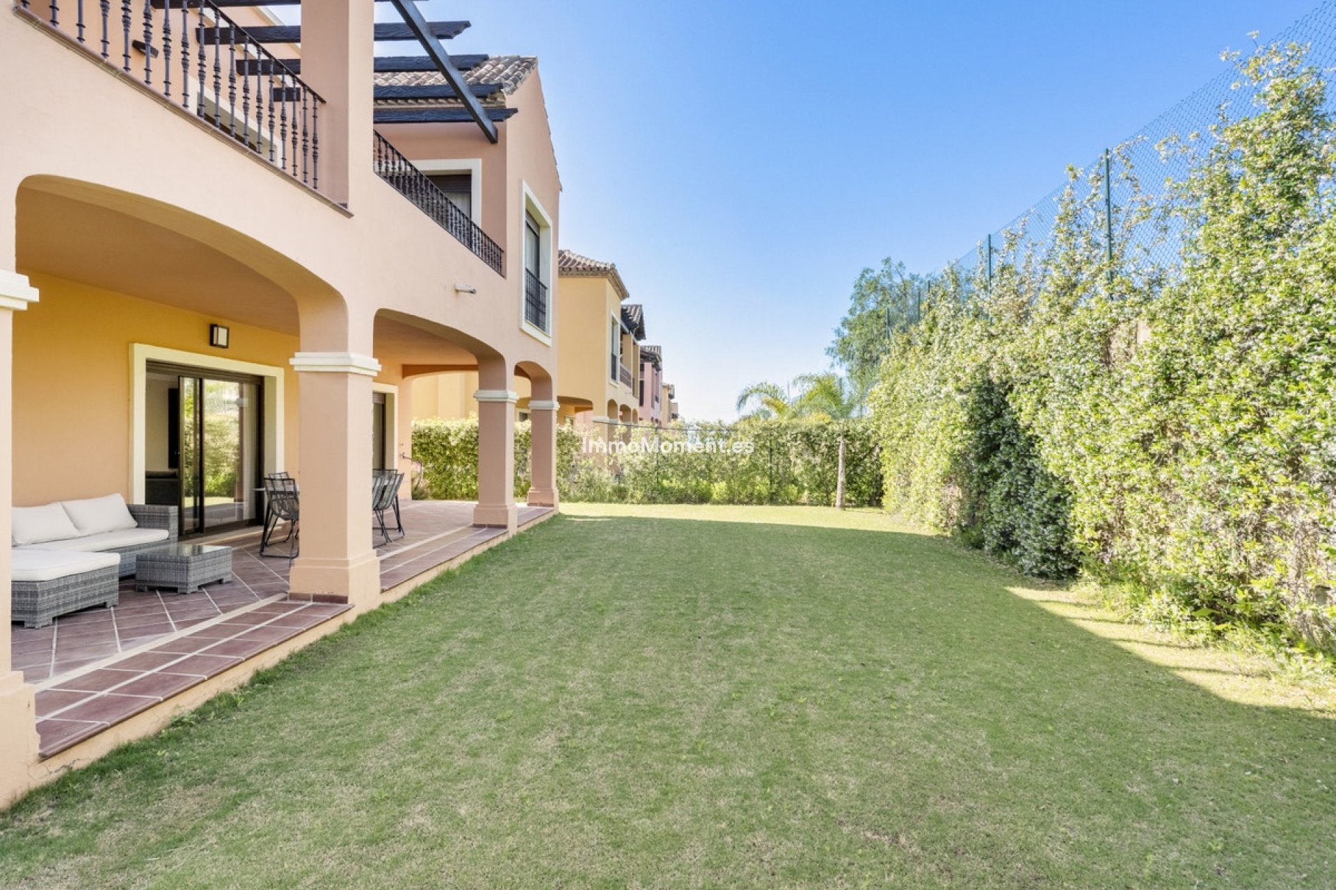 Resale - Detached villa - Estepona - Estepona Centro