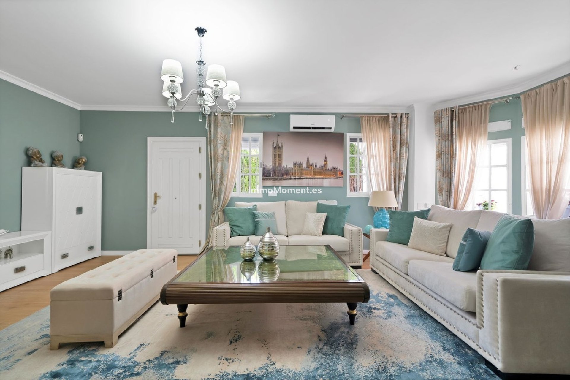 Resale - Detached villa - Estepona - Estepona Centro