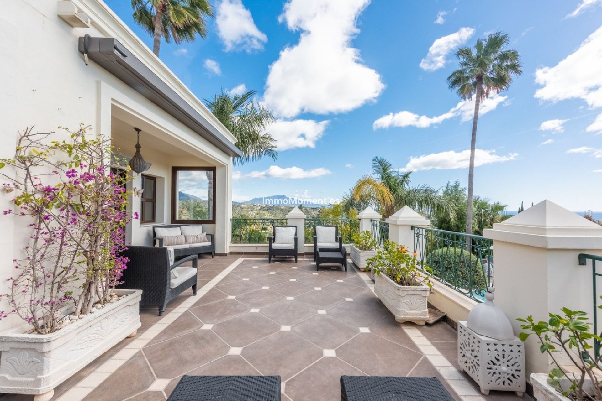 Resale - Detached villa - Estepona - Estepona Centro