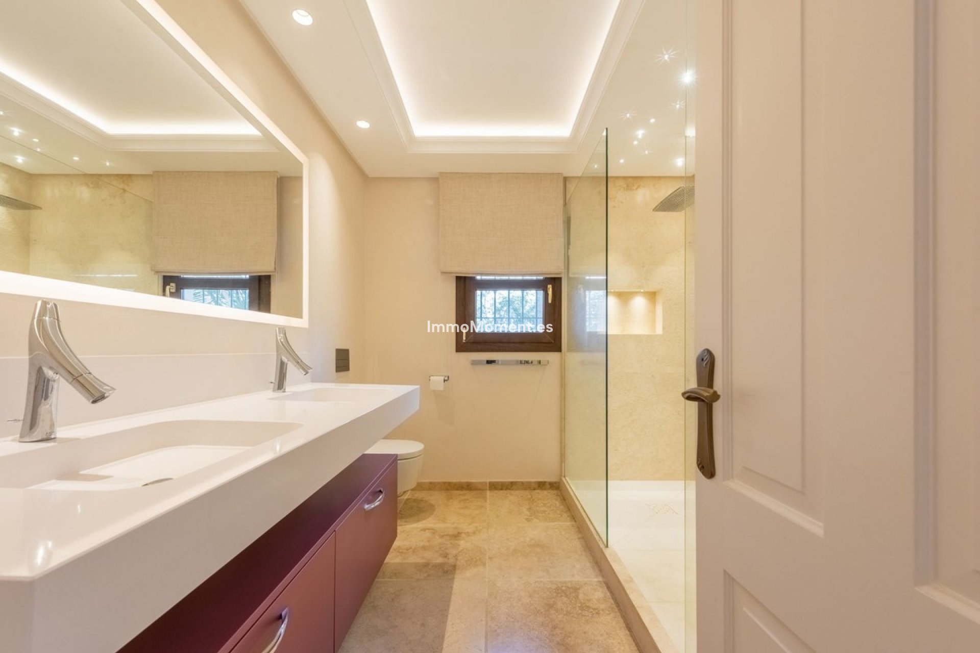 Resale - Detached villa - Estepona - Estepona Centro