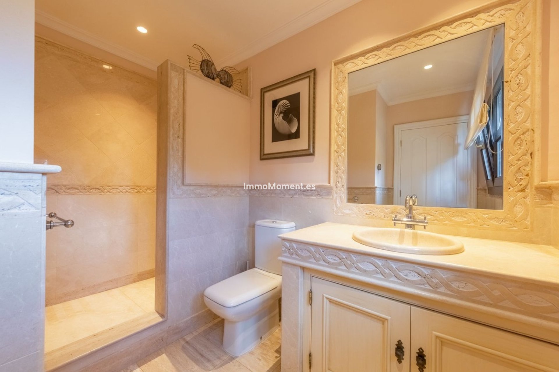 Resale - Detached villa - Estepona - Estepona Centro
