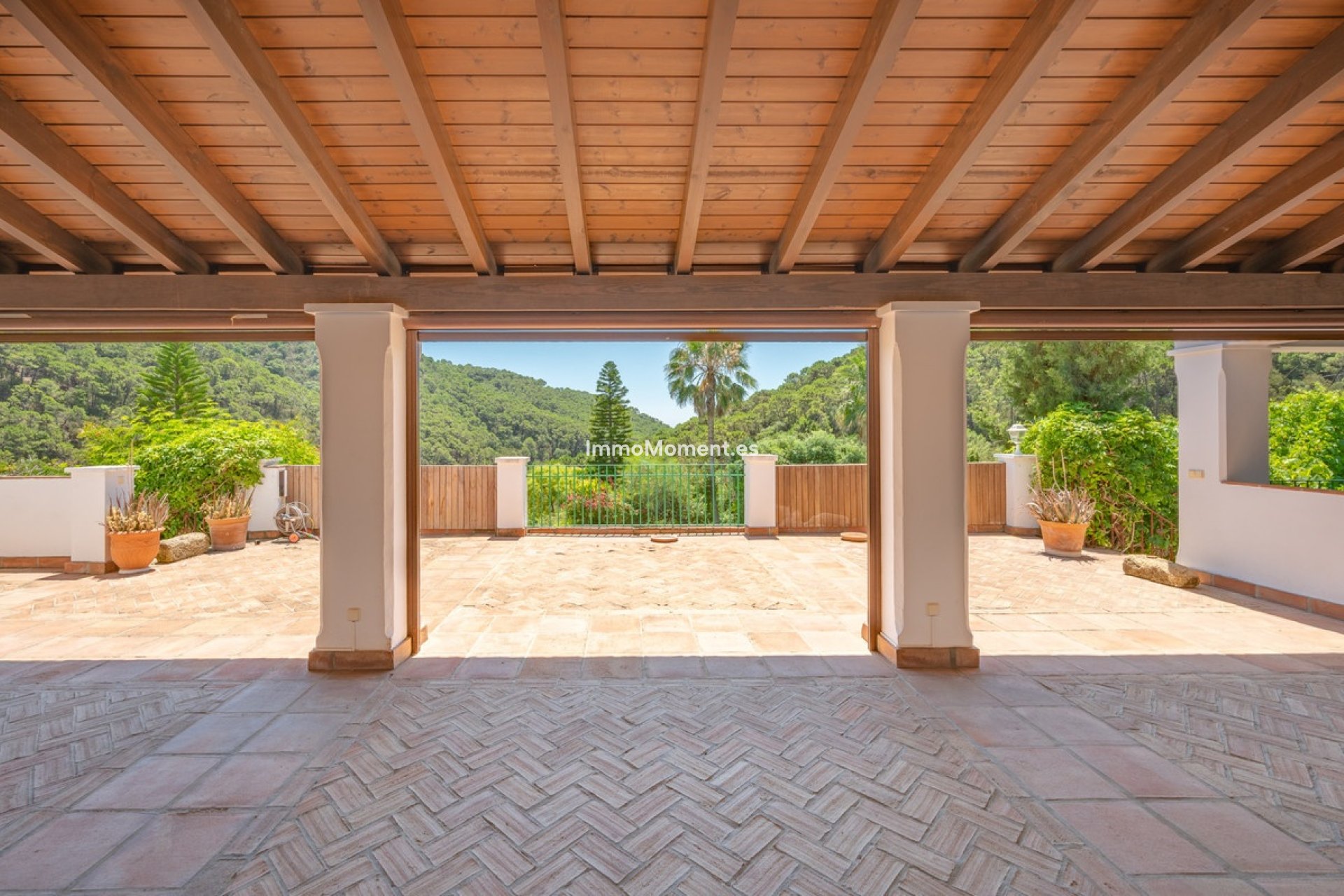 Resale - Detached villa - Estepona - Estepona Centro