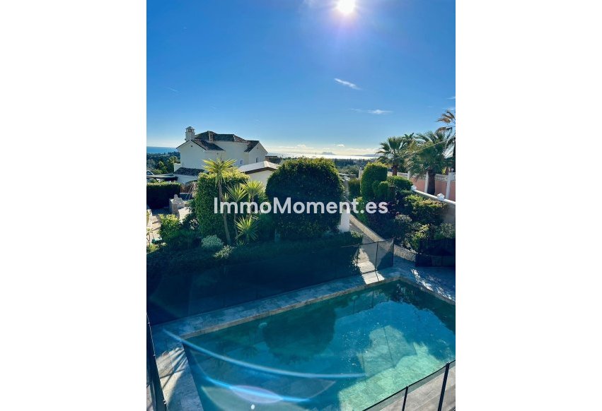 Resale - Detached villa - Estepona - Estepona Centro