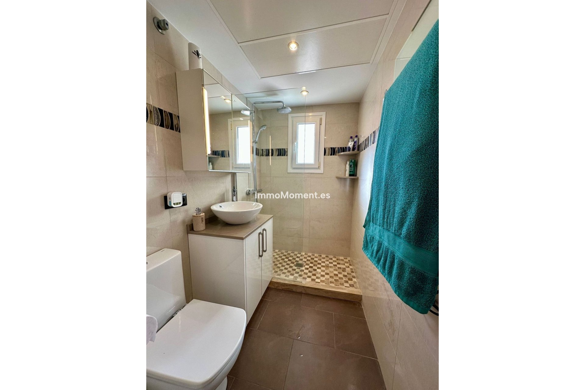 Resale - Detached villa - Estepona - Estepona Centro