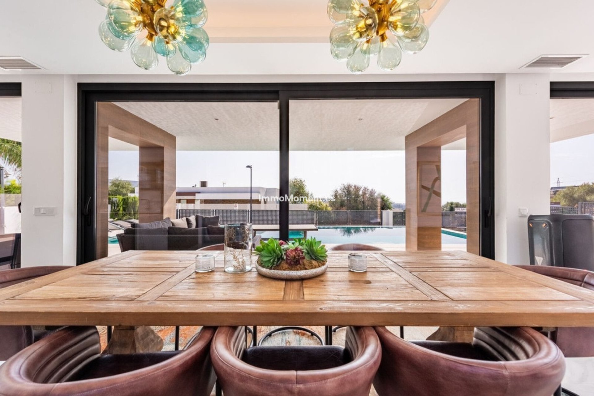 Resale - Detached villa - Estepona - Estepona Centro