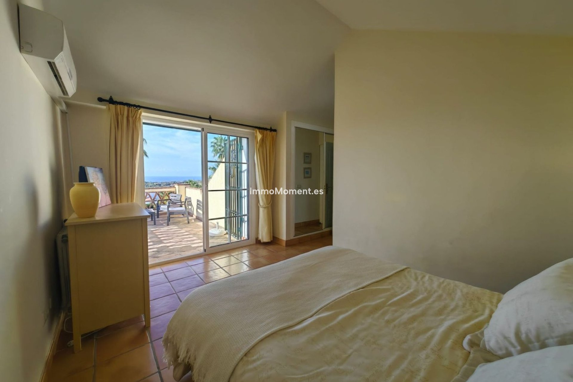 Resale - Detached villa - Estepona - Estepona Centro