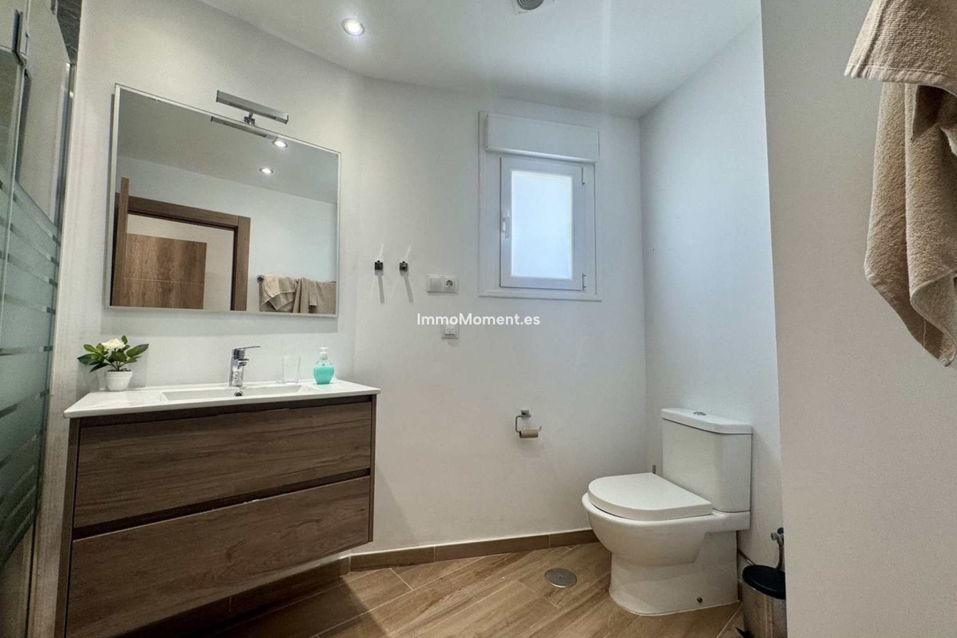Resale - Detached villa - Estepona - Estepona Centro