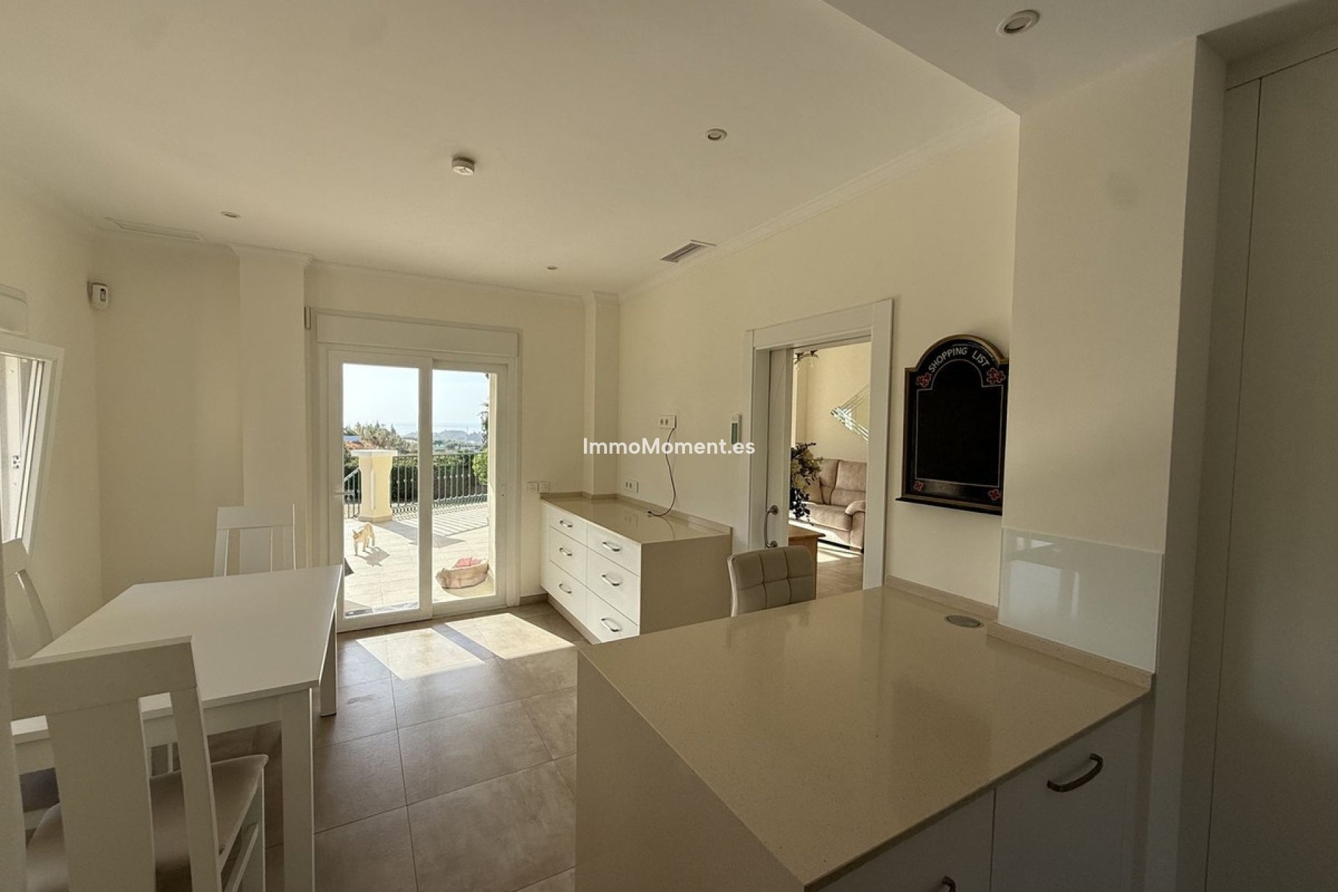 Resale - Detached villa - Estepona - Estepona Centro