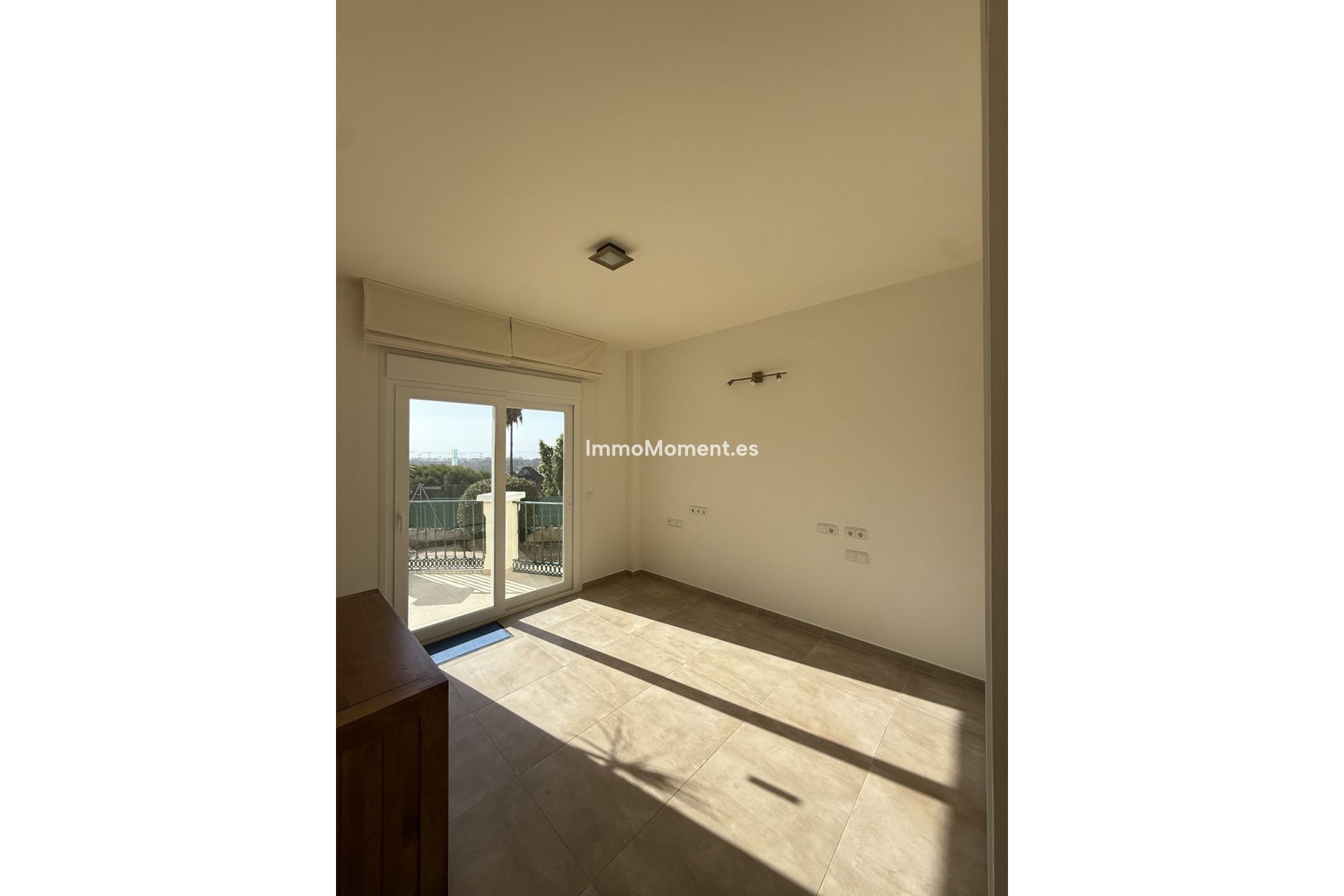 Resale - Detached villa - Estepona - Estepona Centro