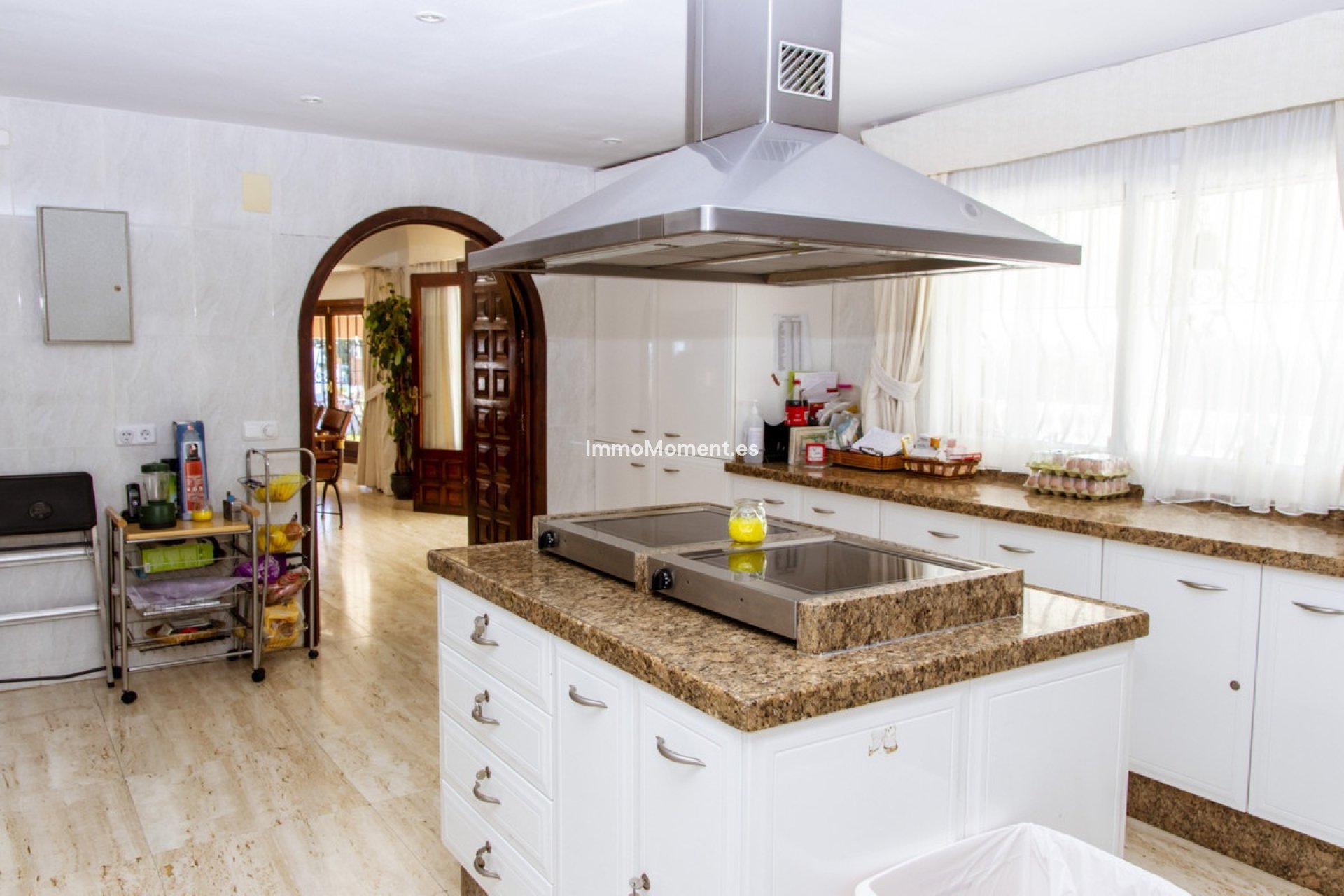 Resale - Detached villa - Estepona - Estepona Centro