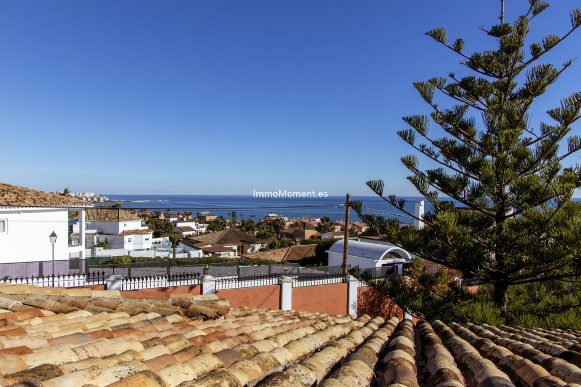 Resale - Detached villa - Estepona - Estepona Centro