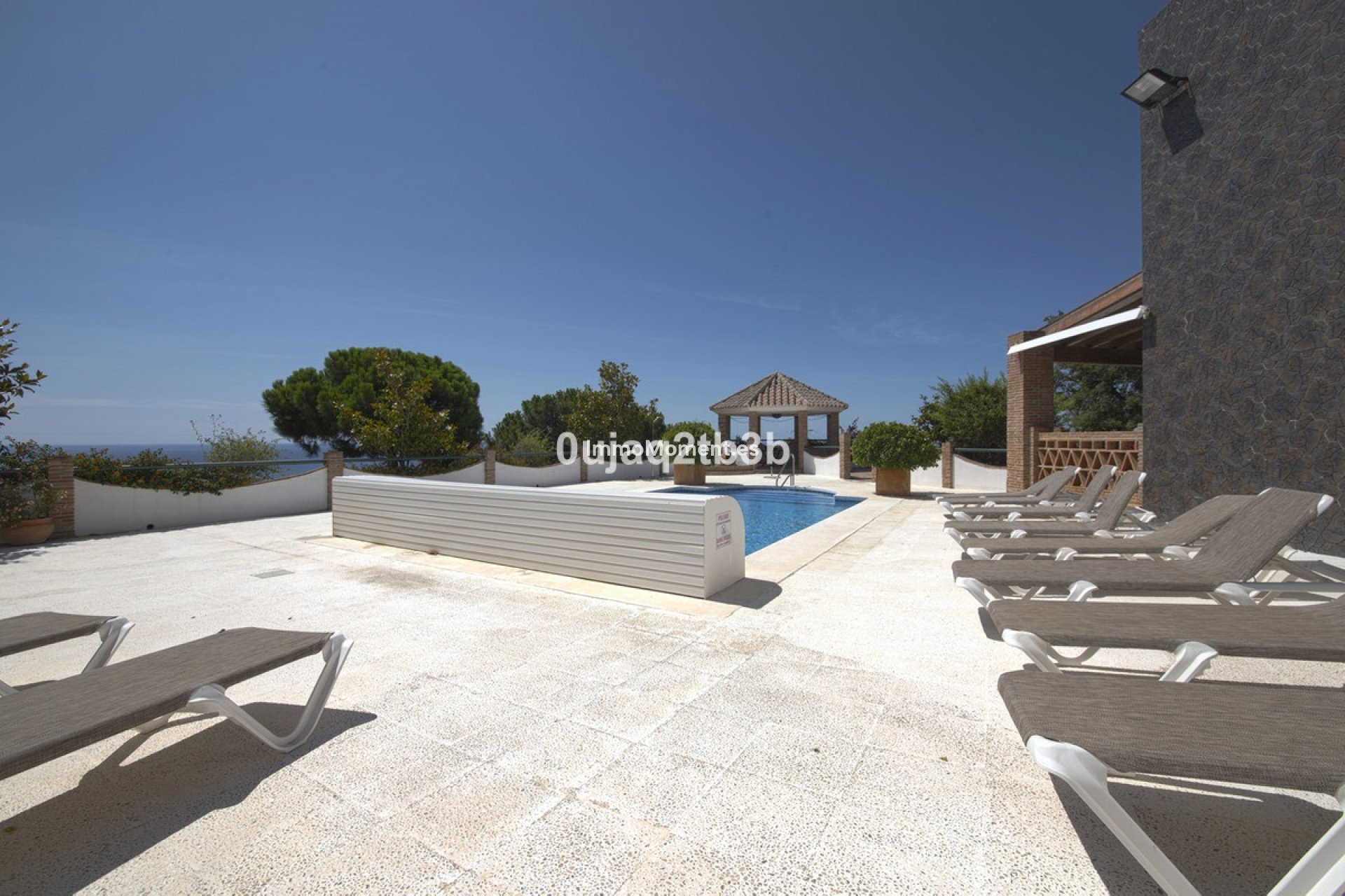 Resale - Detached villa - Estepona - Estepona Centro