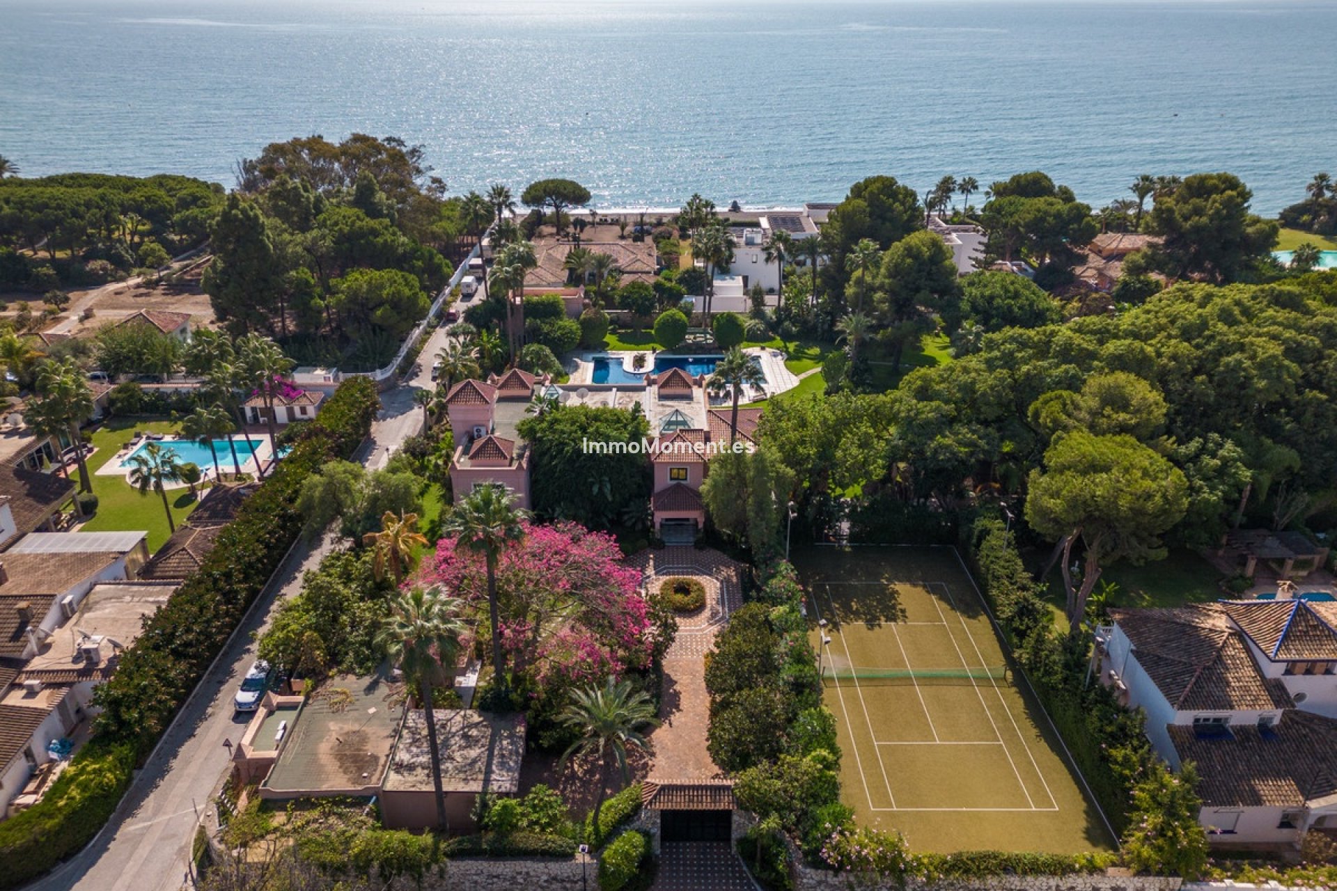 Resale - Detached villa - Estepona - Estepona Centro