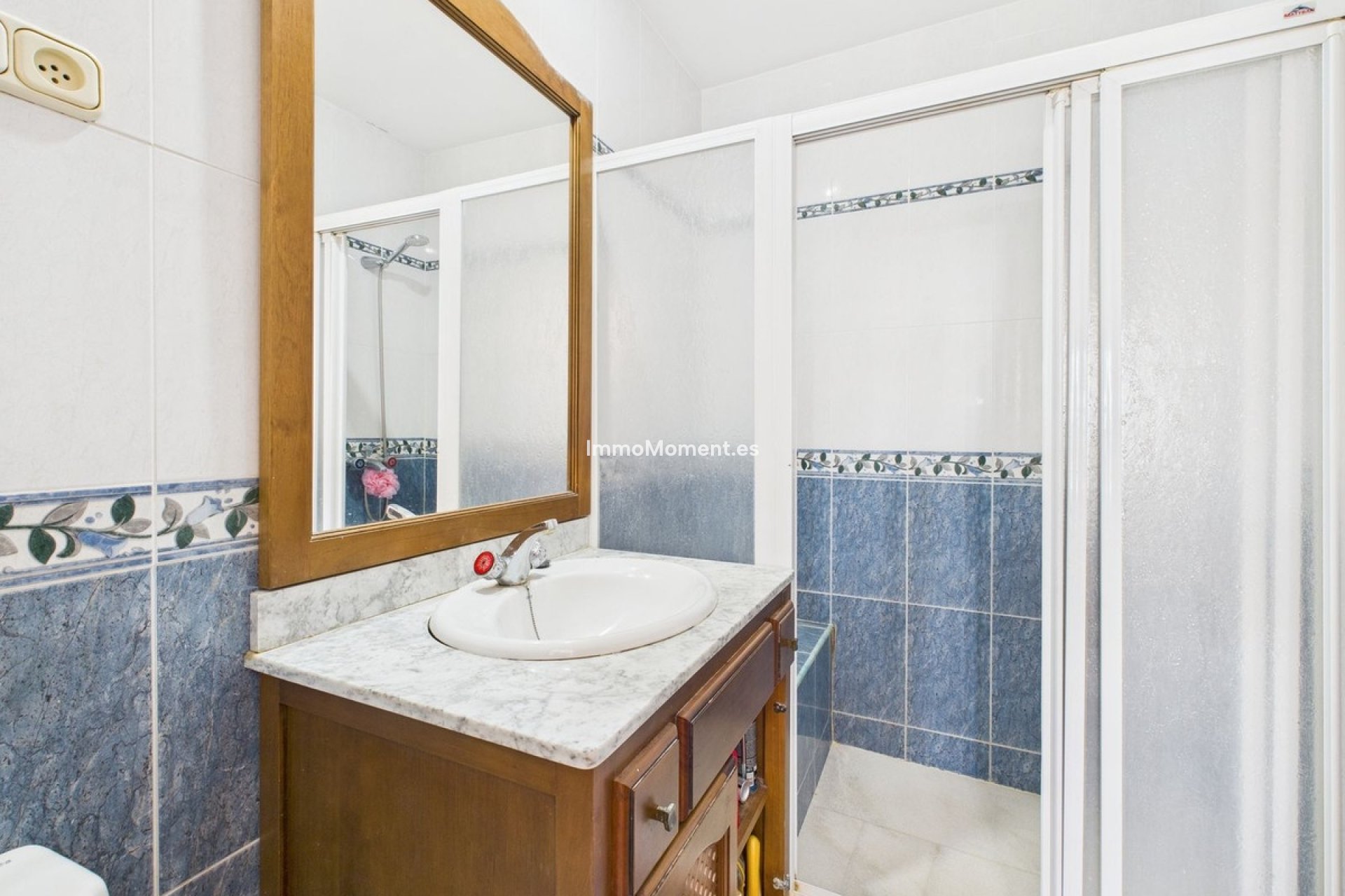 Resale - Detached villa - Estepona - Estepona Centro
