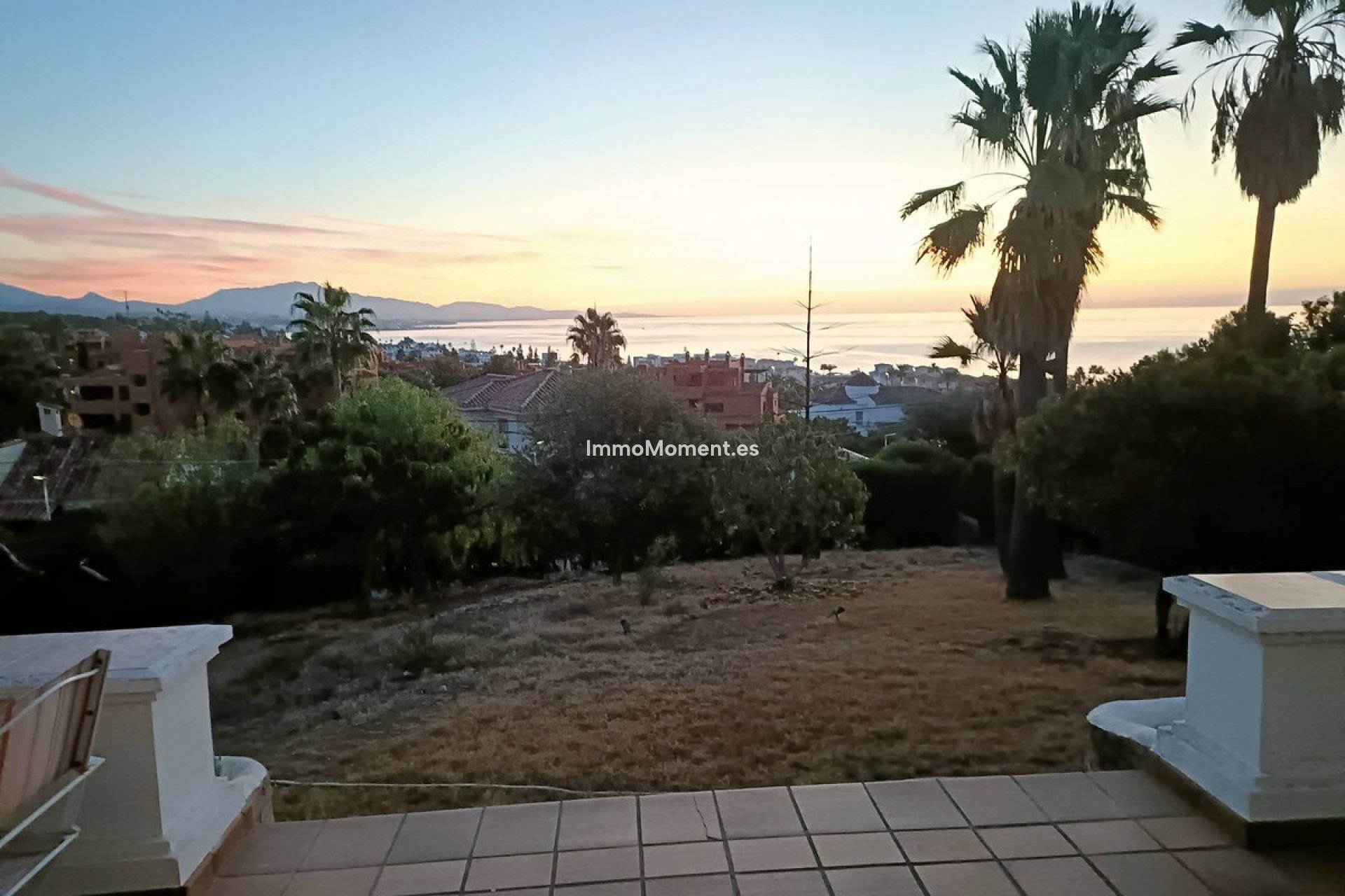 Resale - Detached villa - Estepona - Estepona Centro