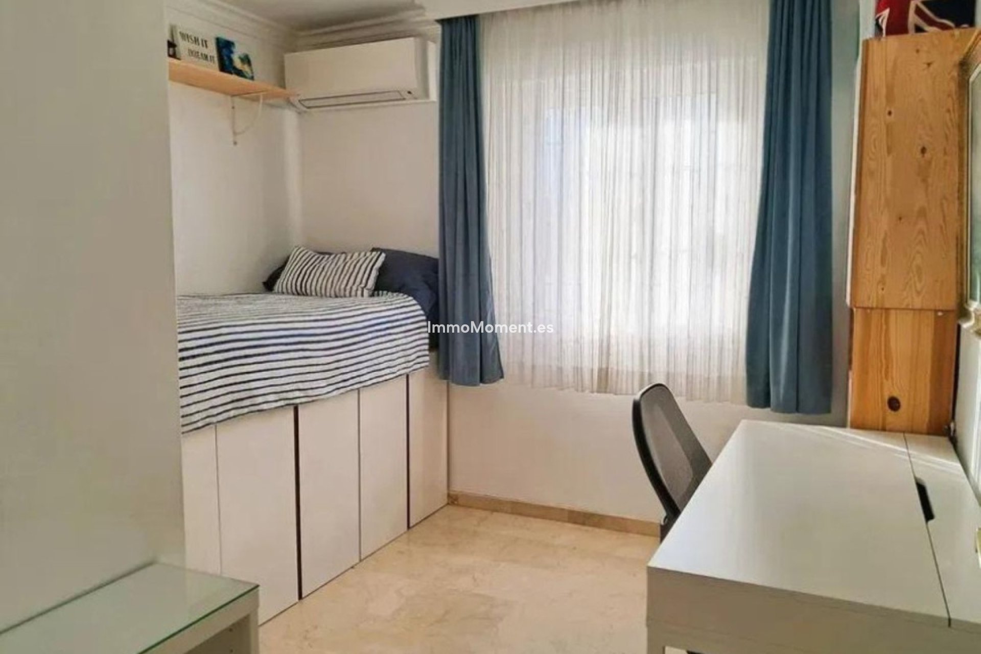 Resale - Detached villa - Estepona - Estepona Centro