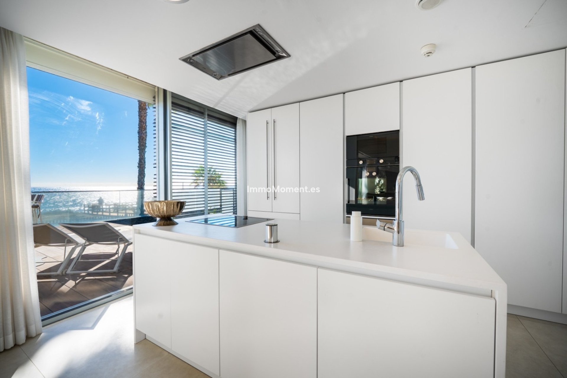 Resale - Detached villa - Estepona - Estepona Centro