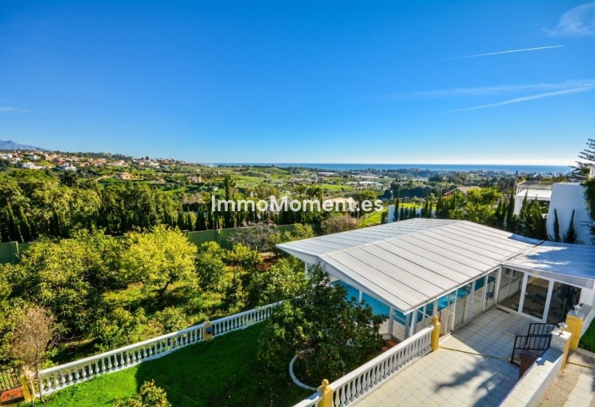 Resale - Detached villa - Estepona - Estepona Centro