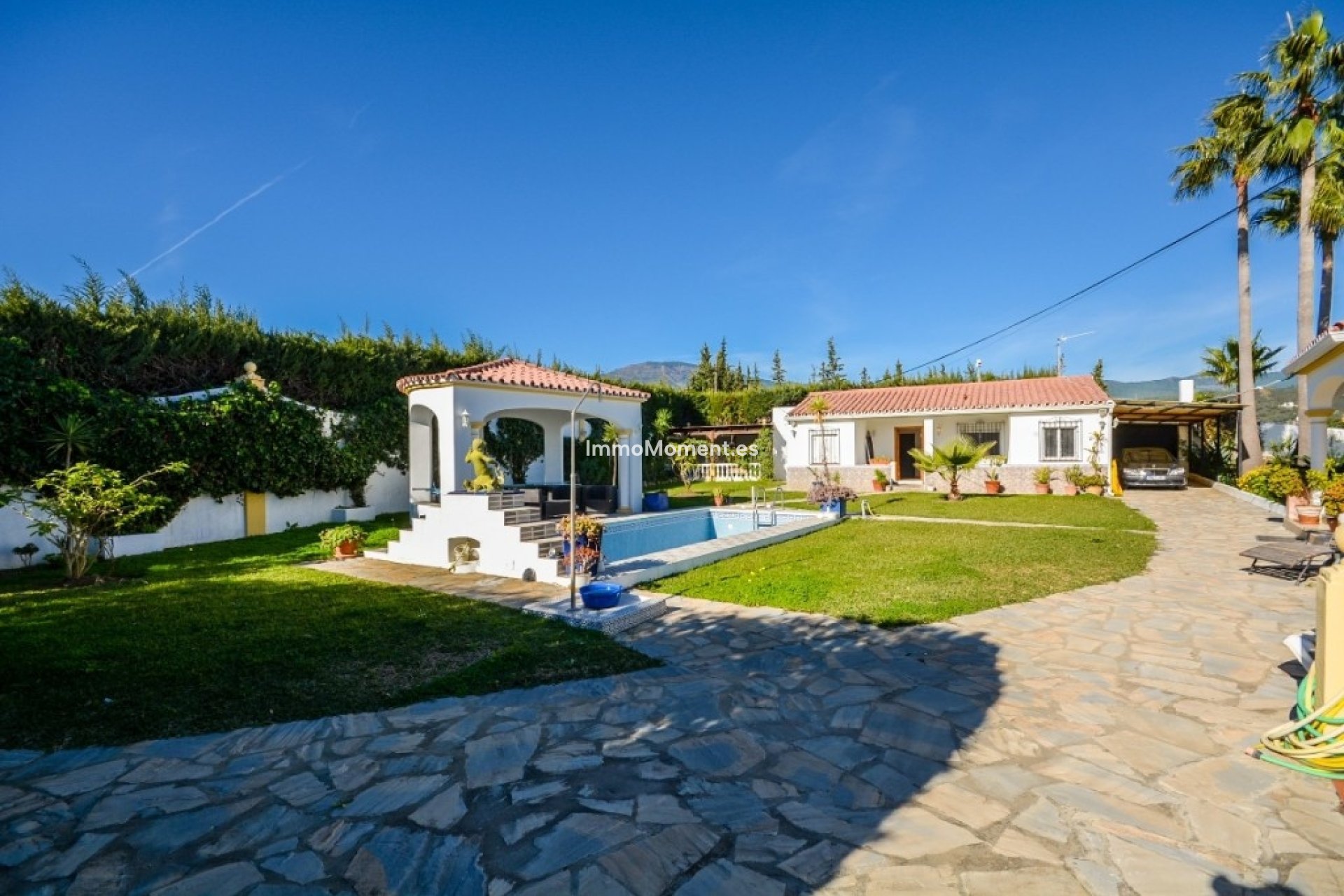 Resale - Detached villa - Estepona - Estepona Centro