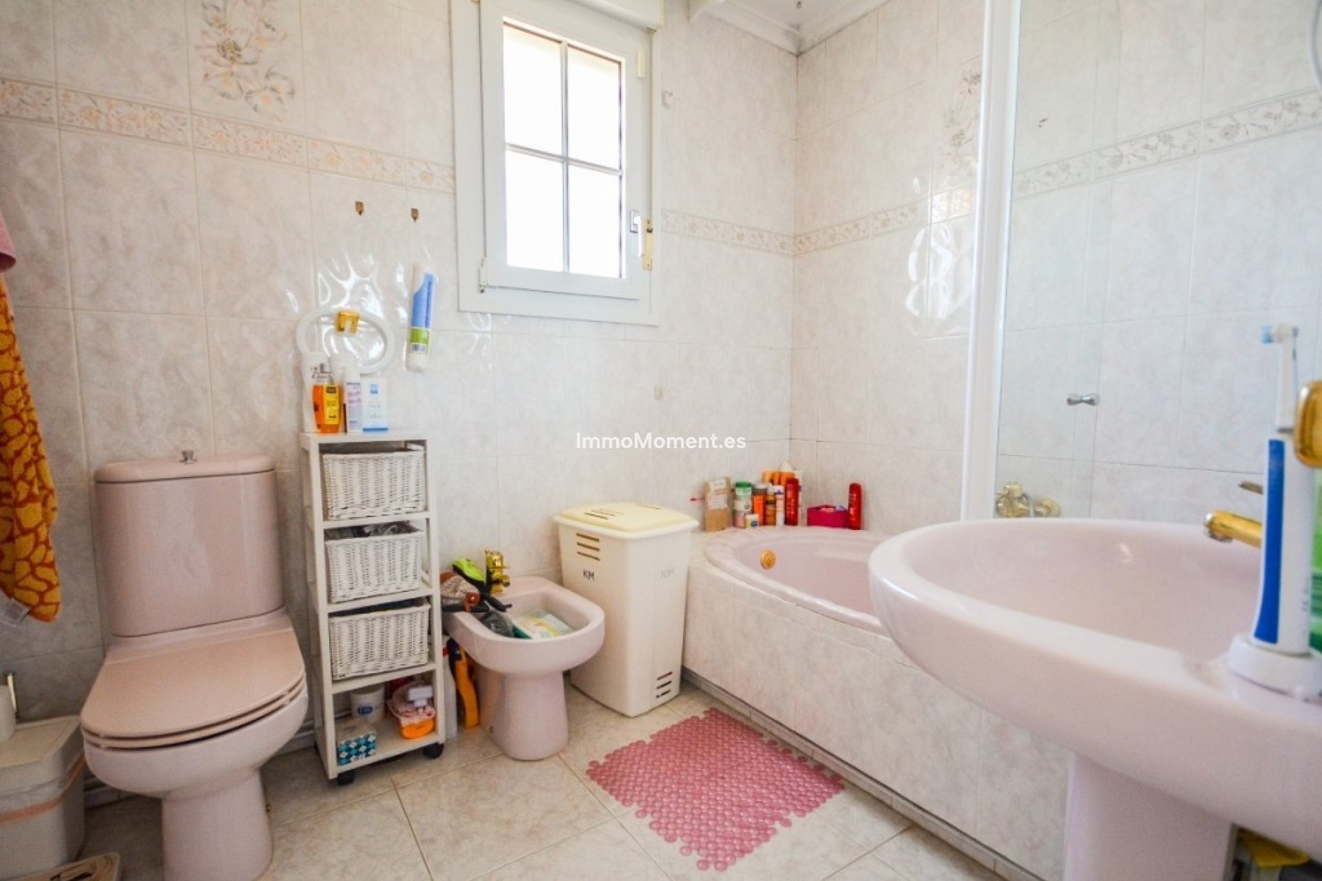 Resale - Detached villa - Estepona - Estepona Centro