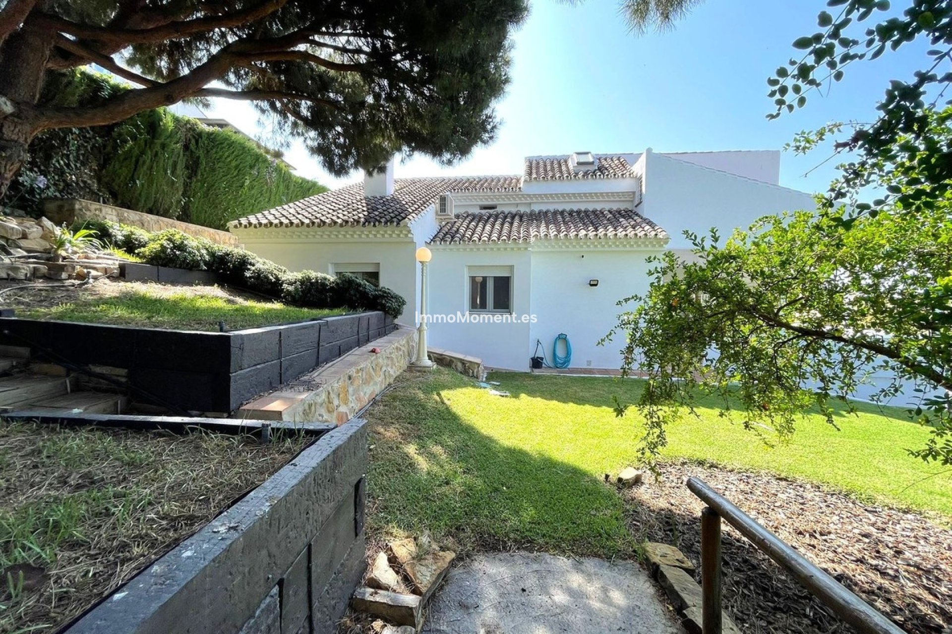 Resale - Detached villa - Estepona - Estepona Centro