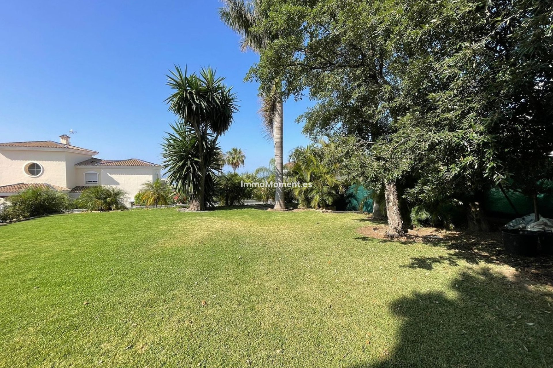 Resale - Detached villa - Estepona - Estepona Centro
