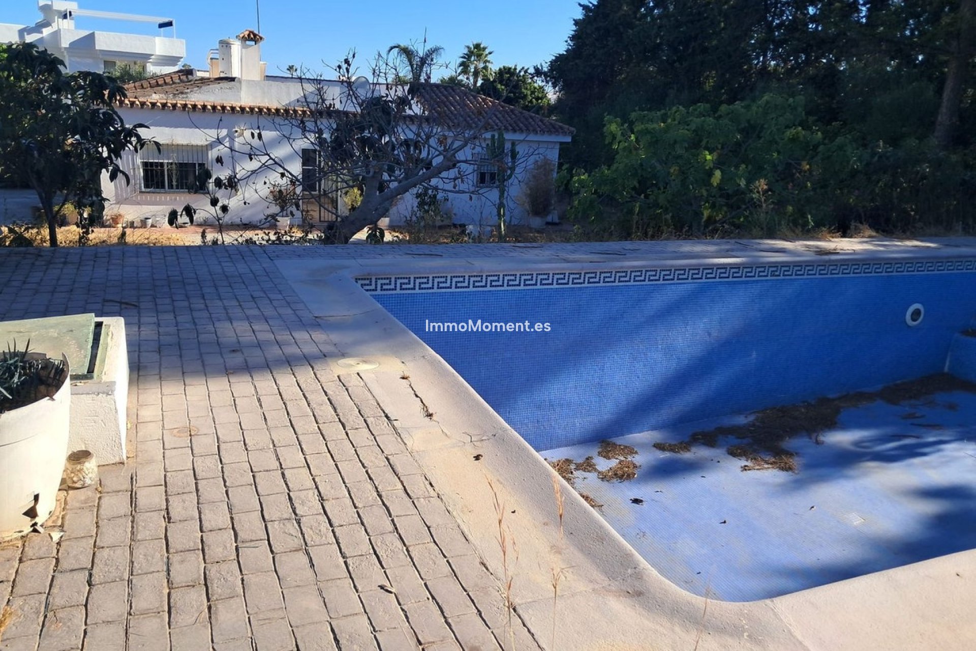Resale - Detached villa - Estepona - Estepona Centro