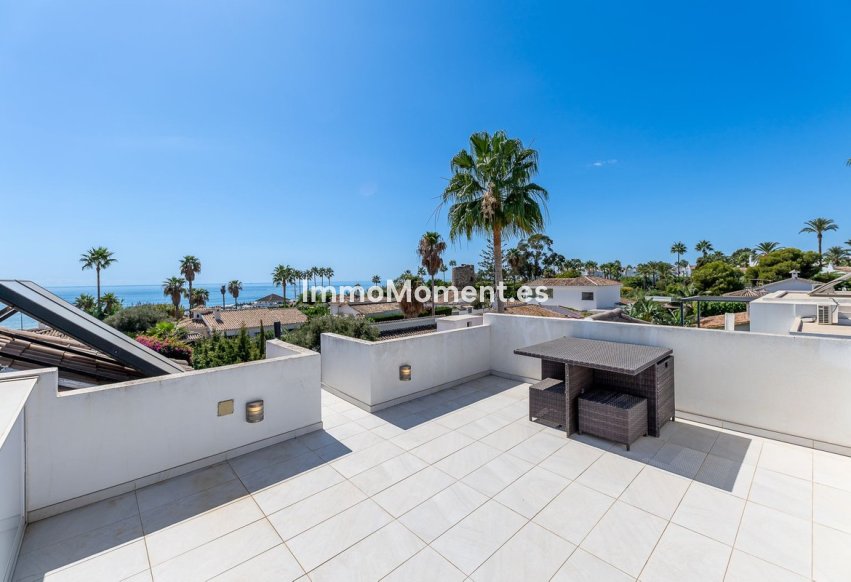 Resale - Detached villa - Estepona - Estepona Centro