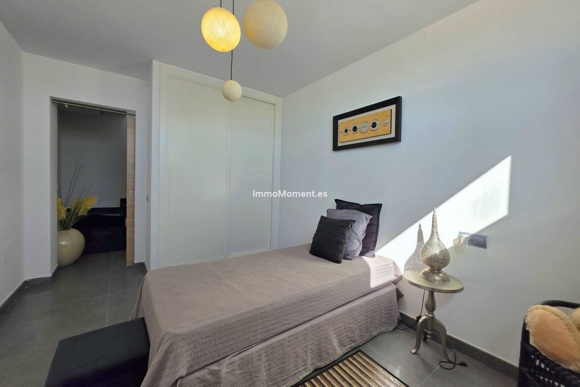 Resale - Detached villa - Estepona - Estepona Centro