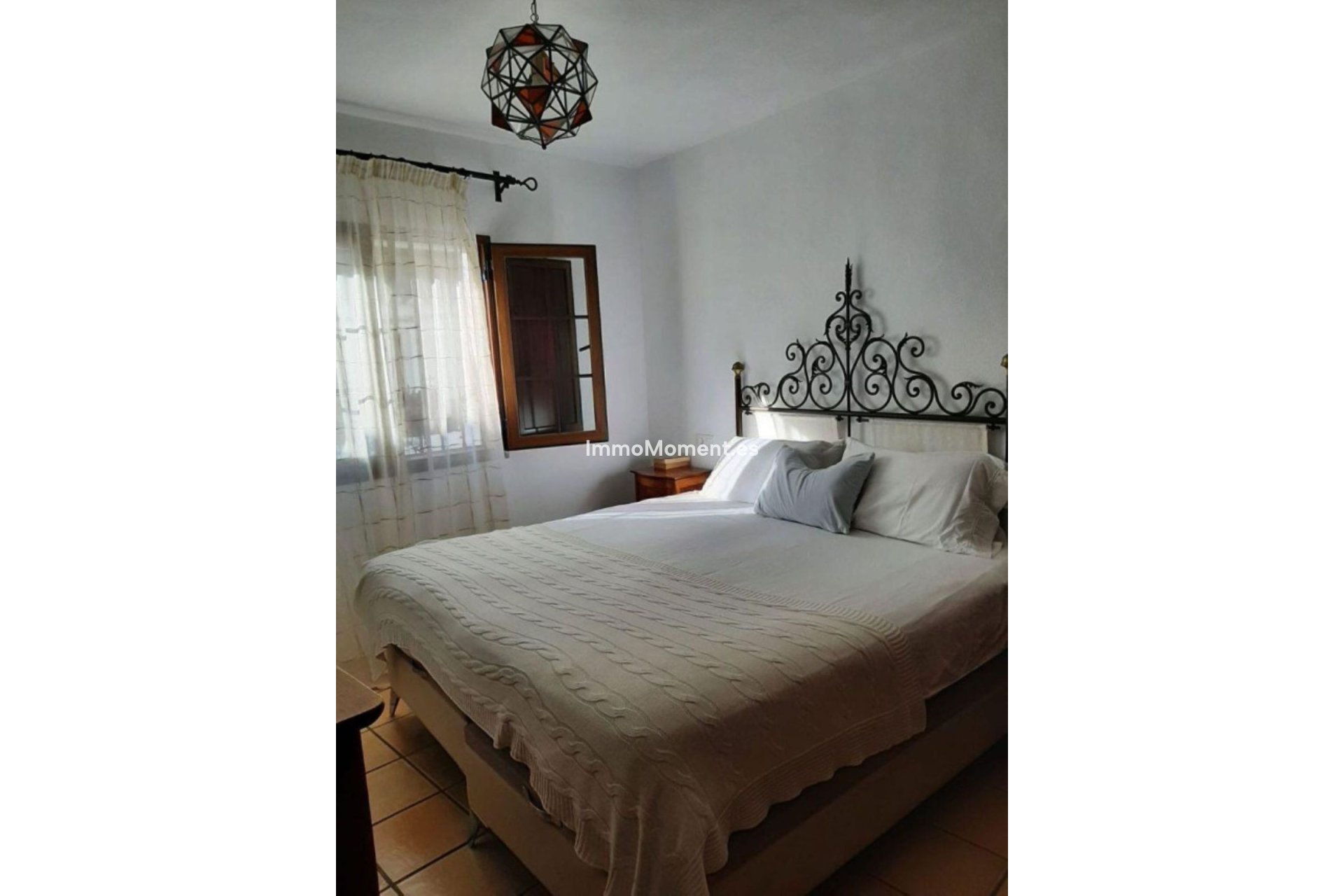 Resale - Detached villa - Estepona - Estepona Centro