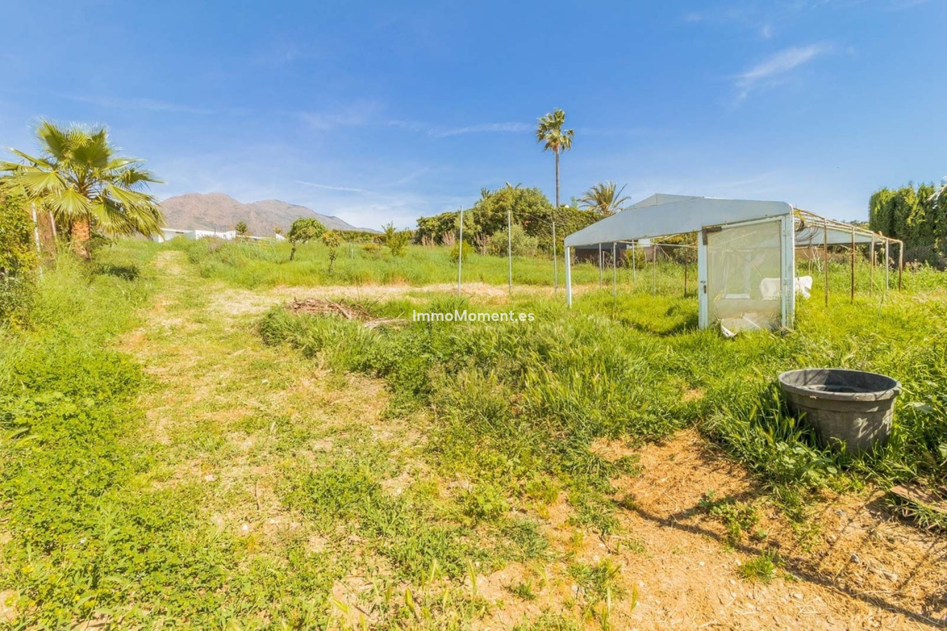 Resale - Detached villa - Estepona - Estepona Centro