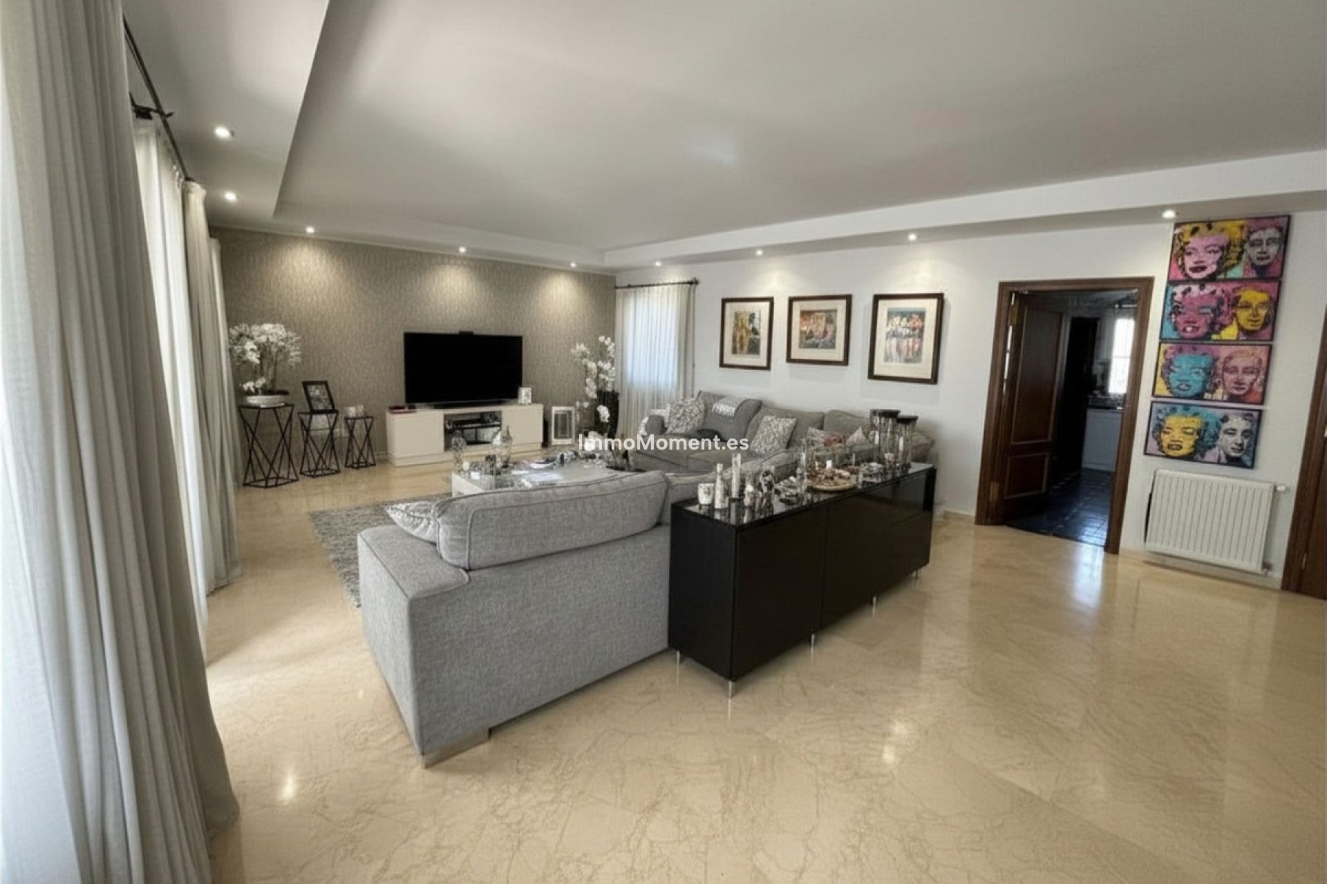 Resale - Detached villa - Estepona - Estepona Centro