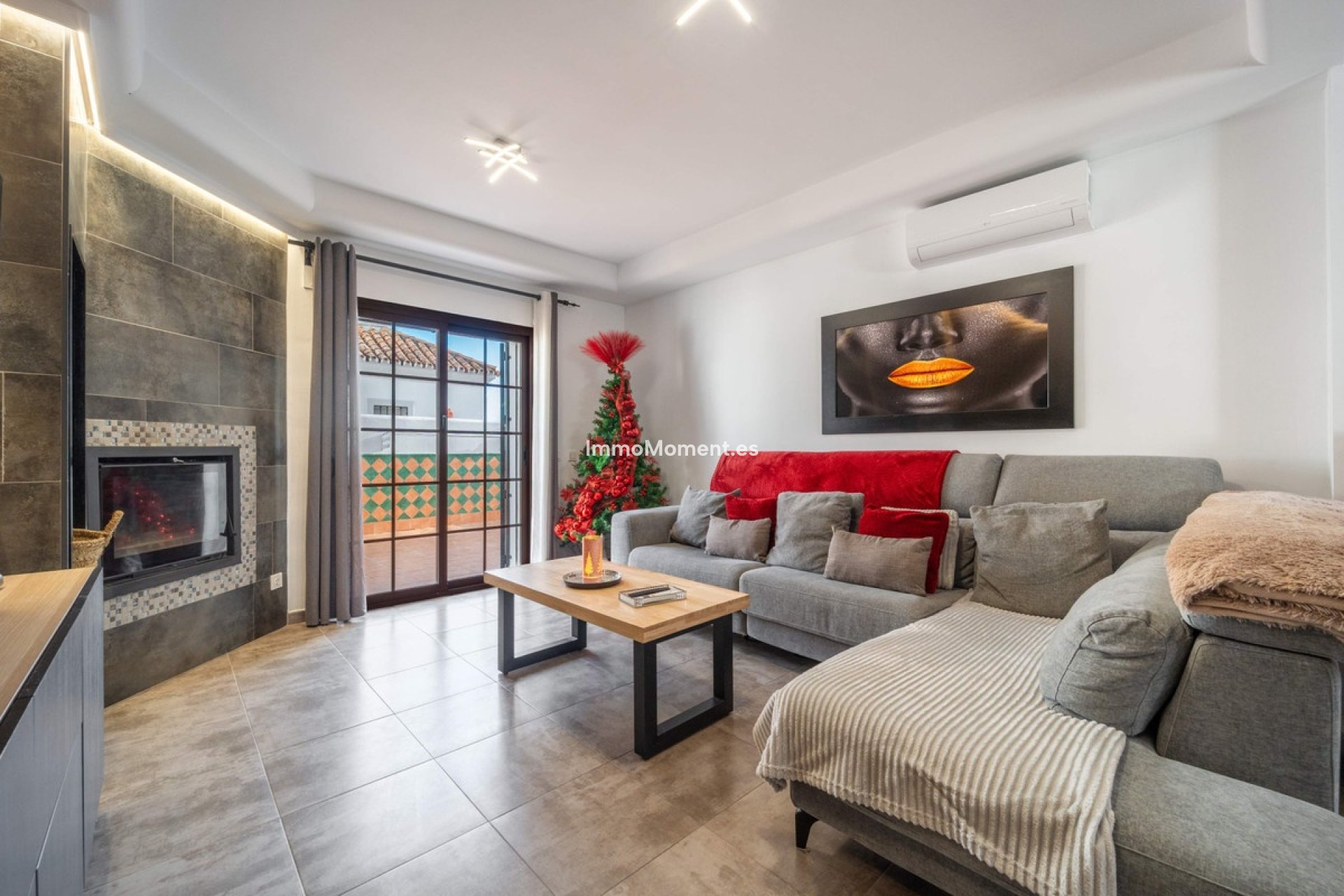 Resale - Detached villa - Estepona - Estepona Centro