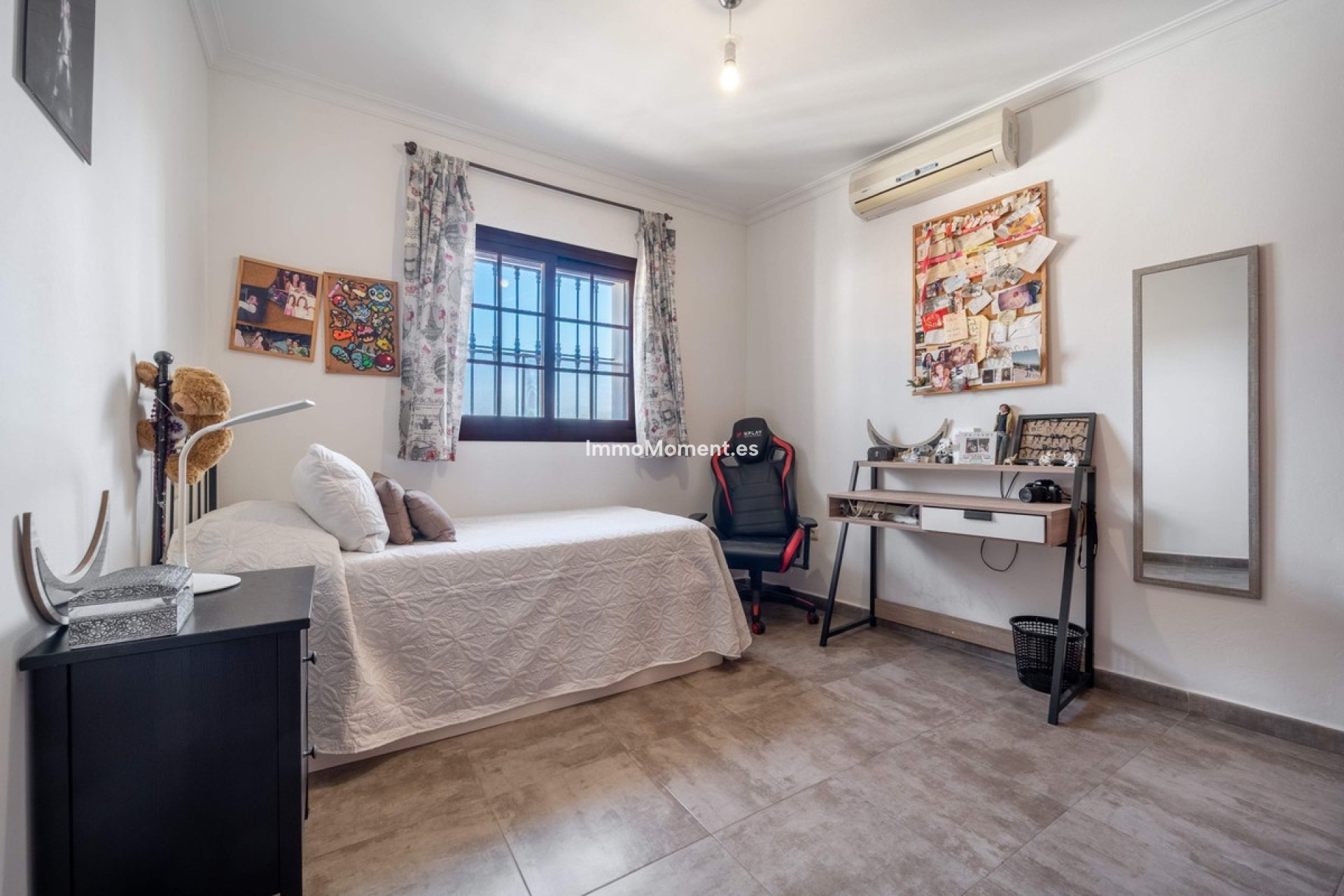 Resale - Detached villa - Estepona - Estepona Centro