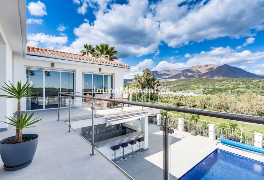 Resale - Detached villa - Estepona - Estepona Centro