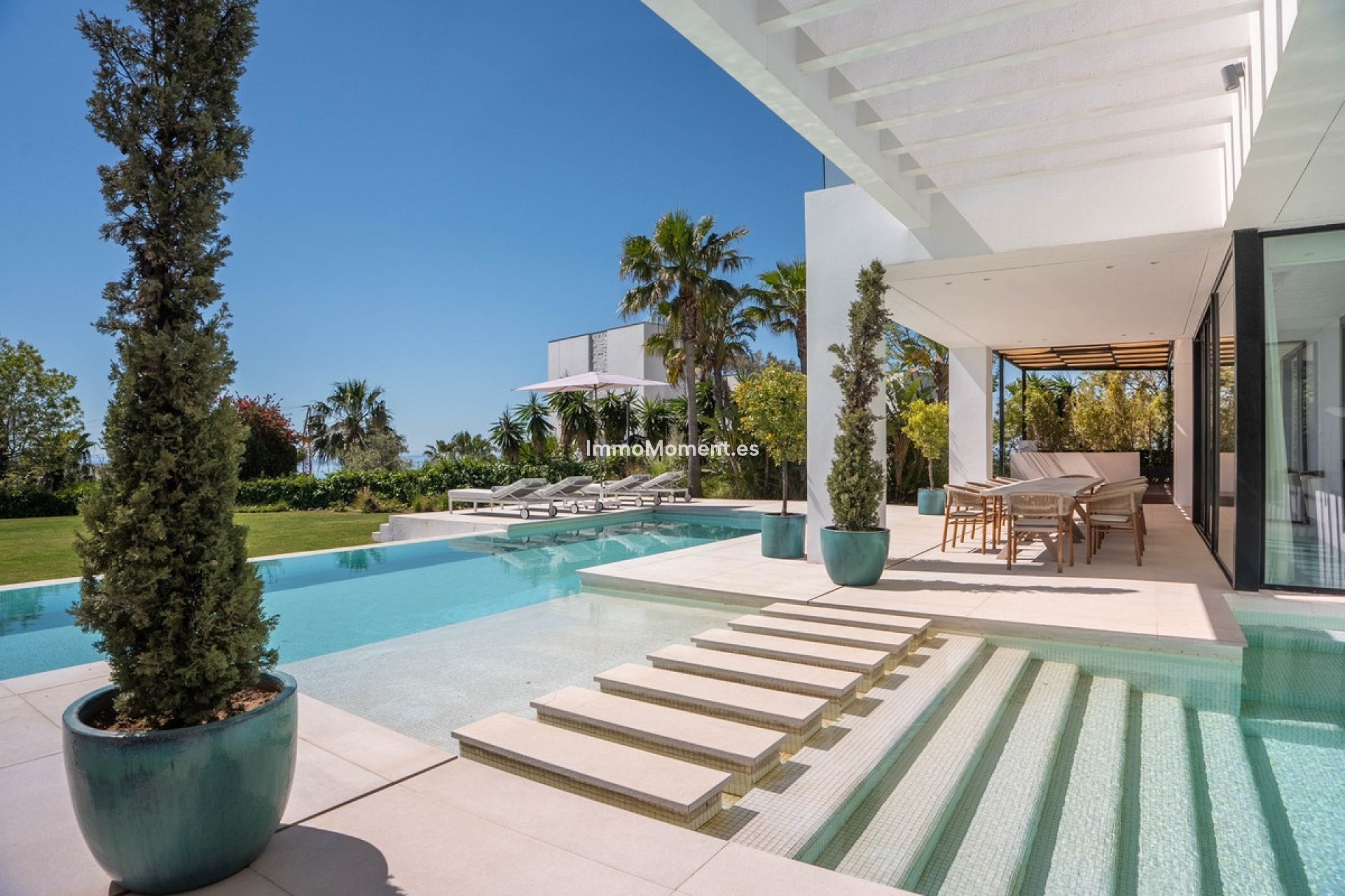 Resale - Detached villa - Estepona - Estepona Centro