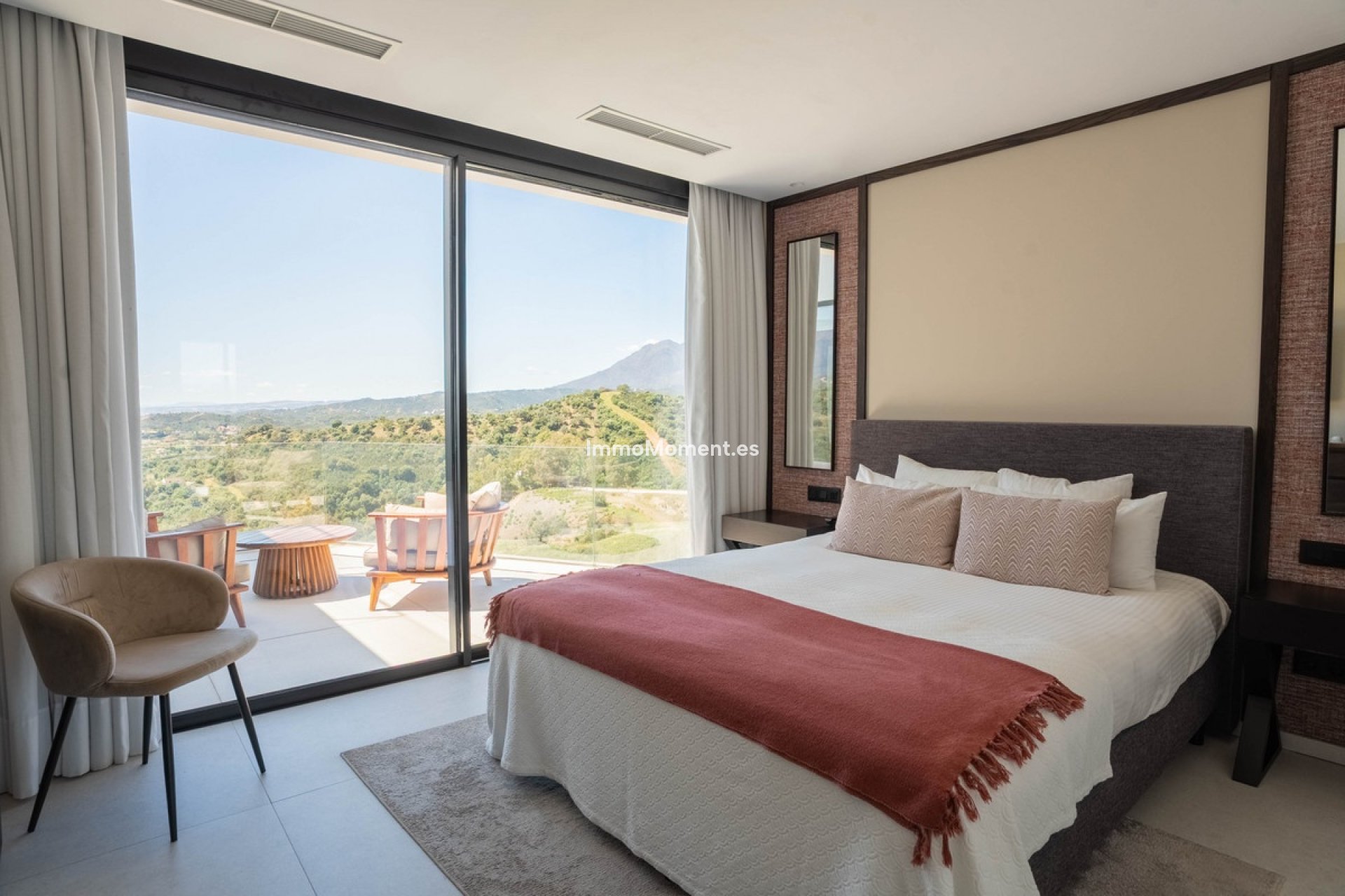 Resale - Detached villa - Estepona - Estepona Centro
