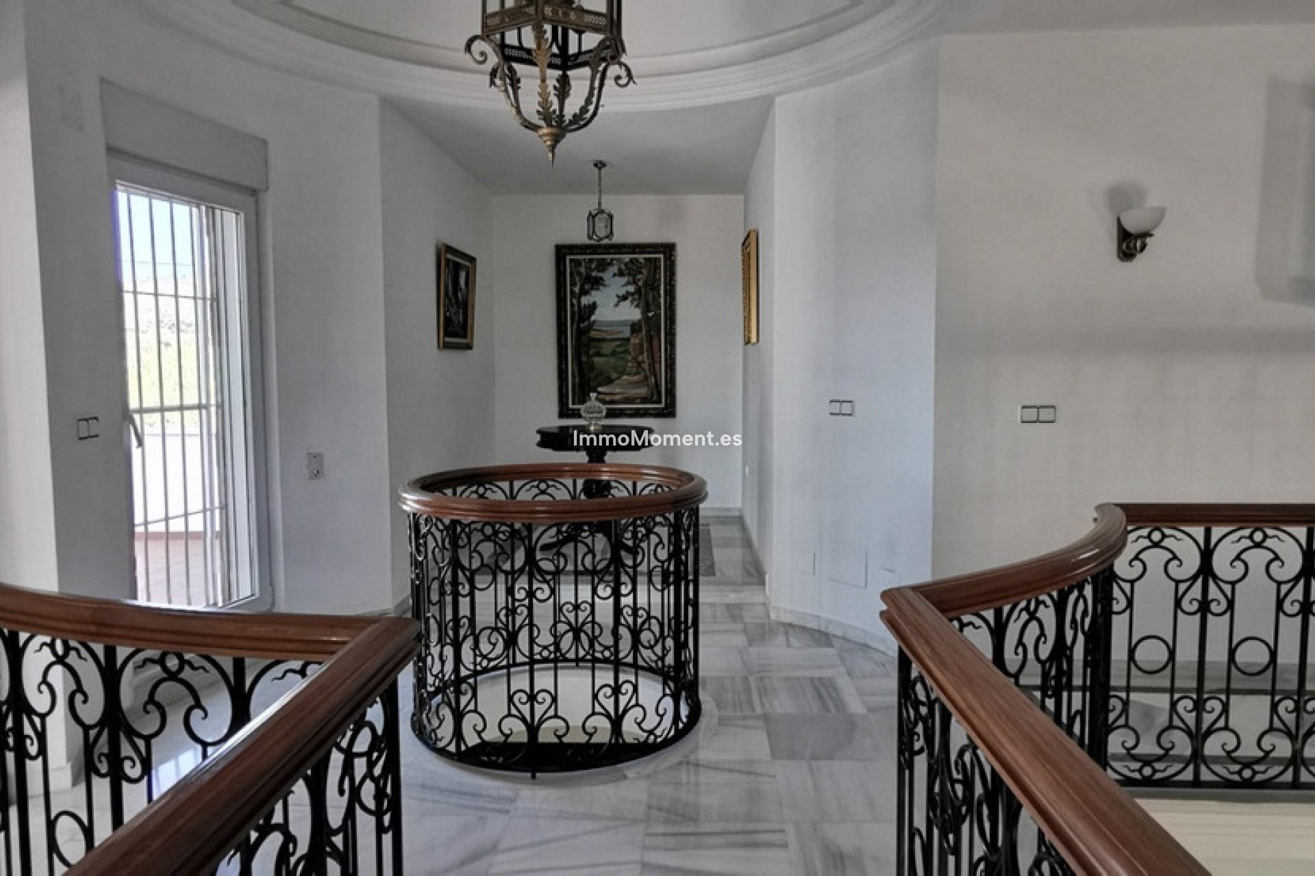 Resale - Detached villa - Estepona - Estepona Centro